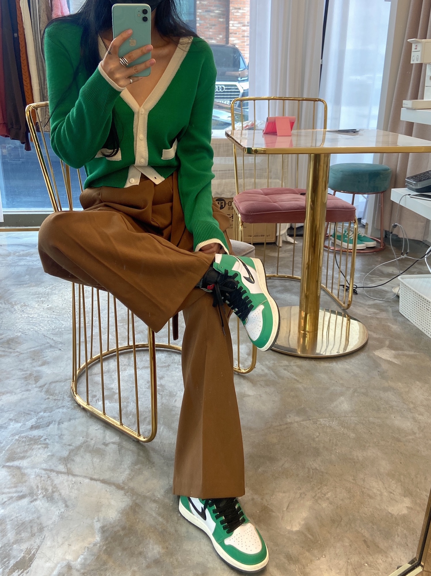 (W) Jordan 1 Retro High OG Lucky Green, (PS) Jordan 1 Retro High OG Lucky Green 착용 스타일 - 2