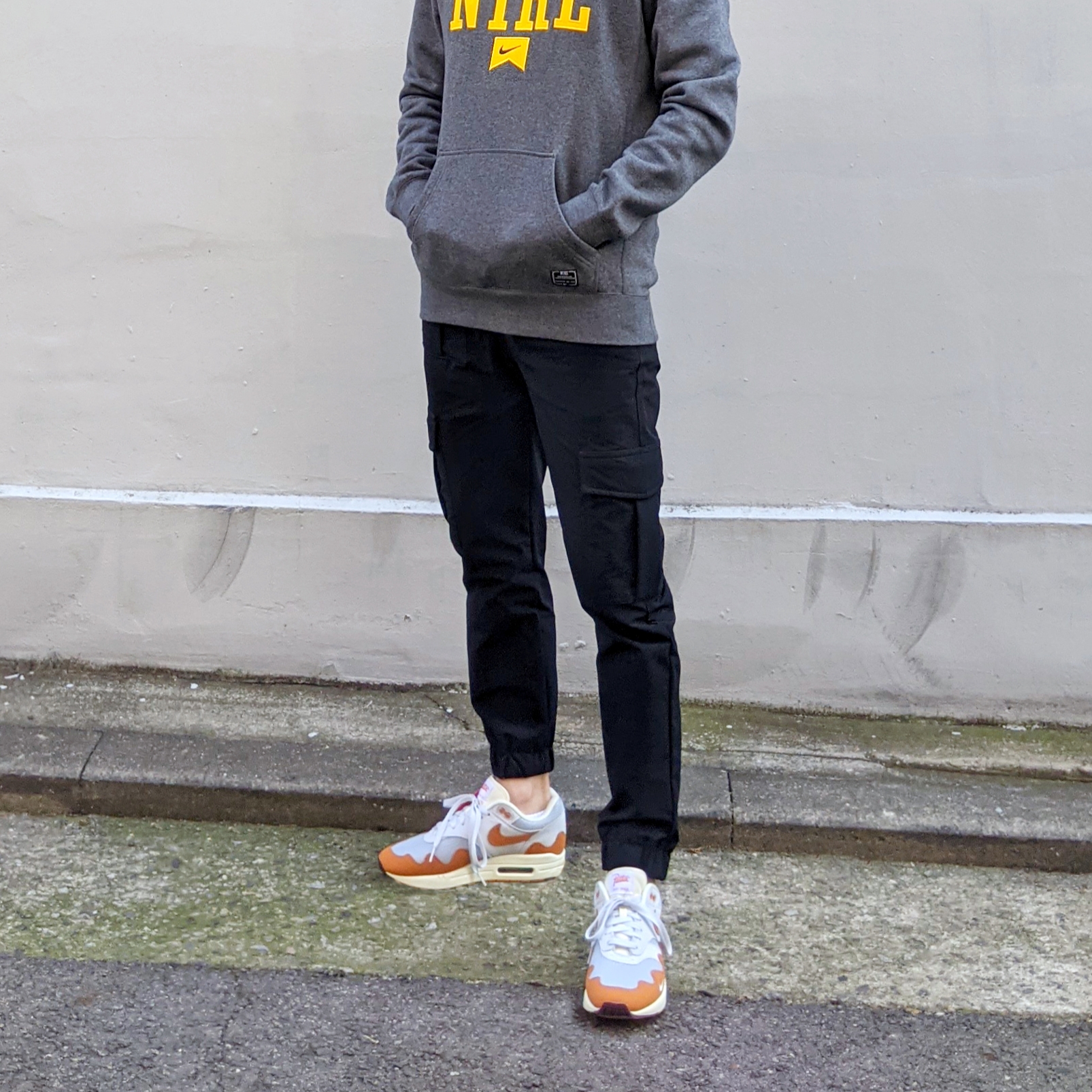 Nike x Patta Air Max 1 Monarch 착용 스타일