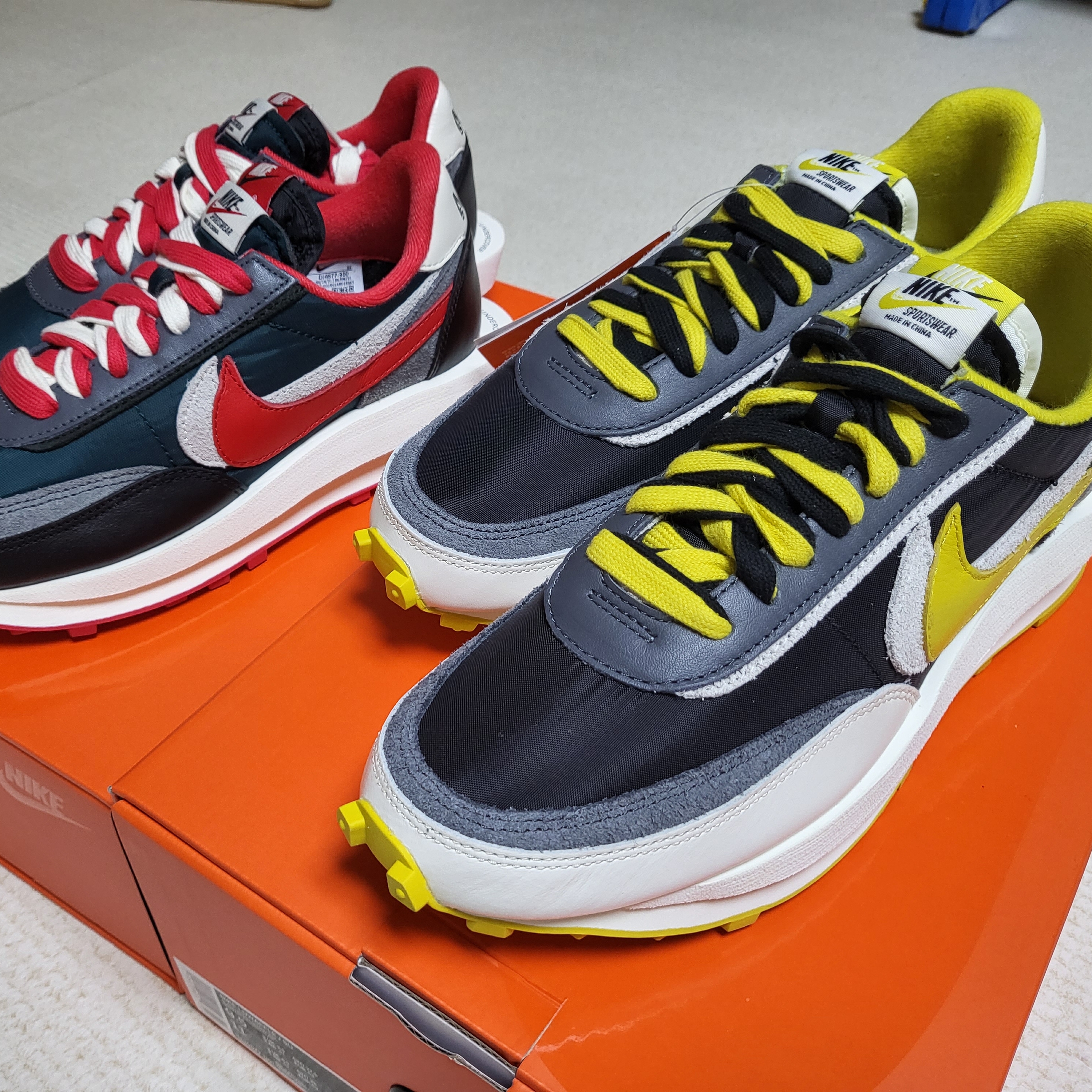 Nike x Sacai x Undercover LDWaffle Black Bright Citron, Nike x Sacai x Undercover LDWaffle Midnight Spruce University Red 착용 스타일 - 1
