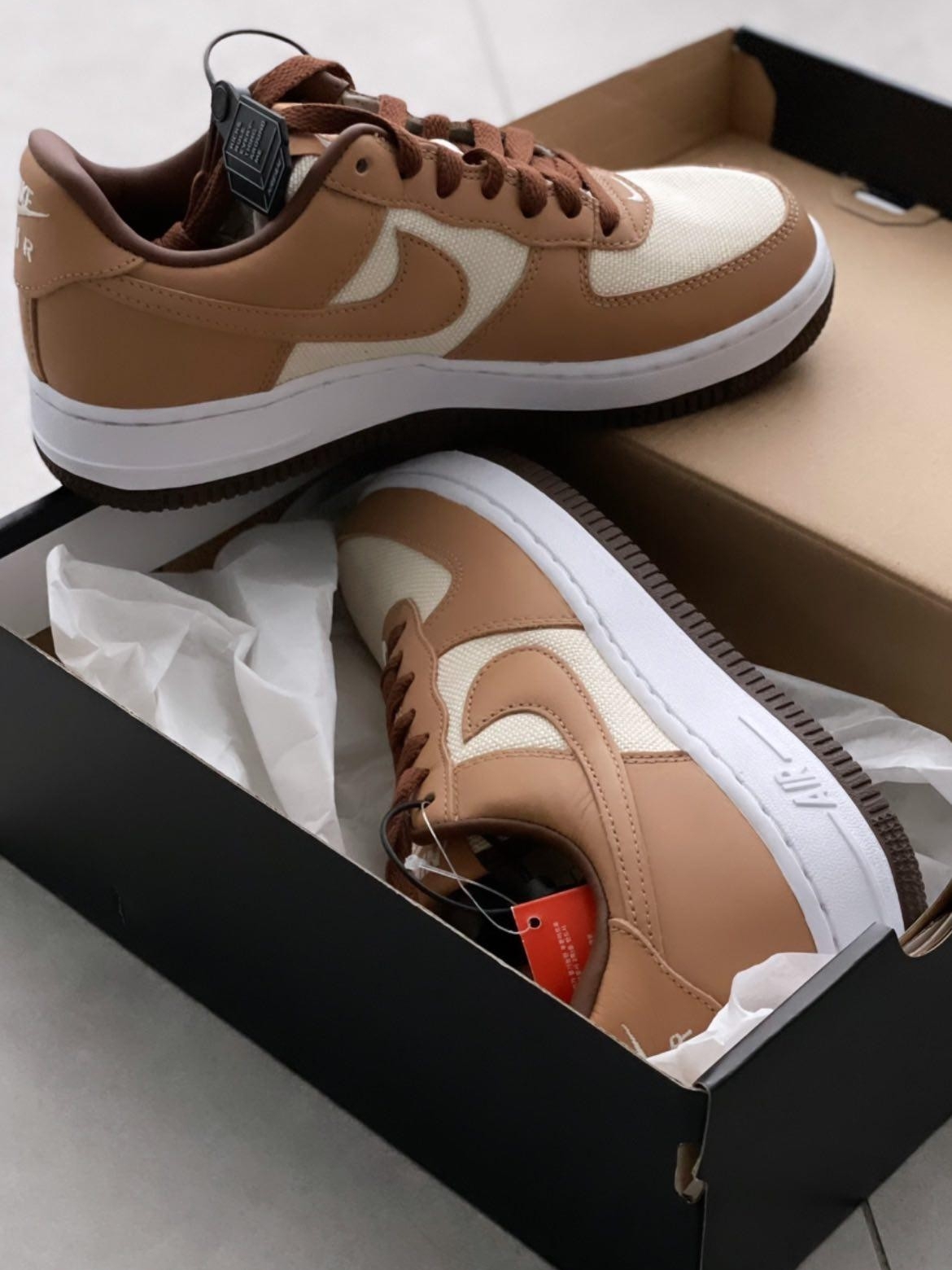 Nike Air Force 1 Low QS Acorn 2021 착용 스타일