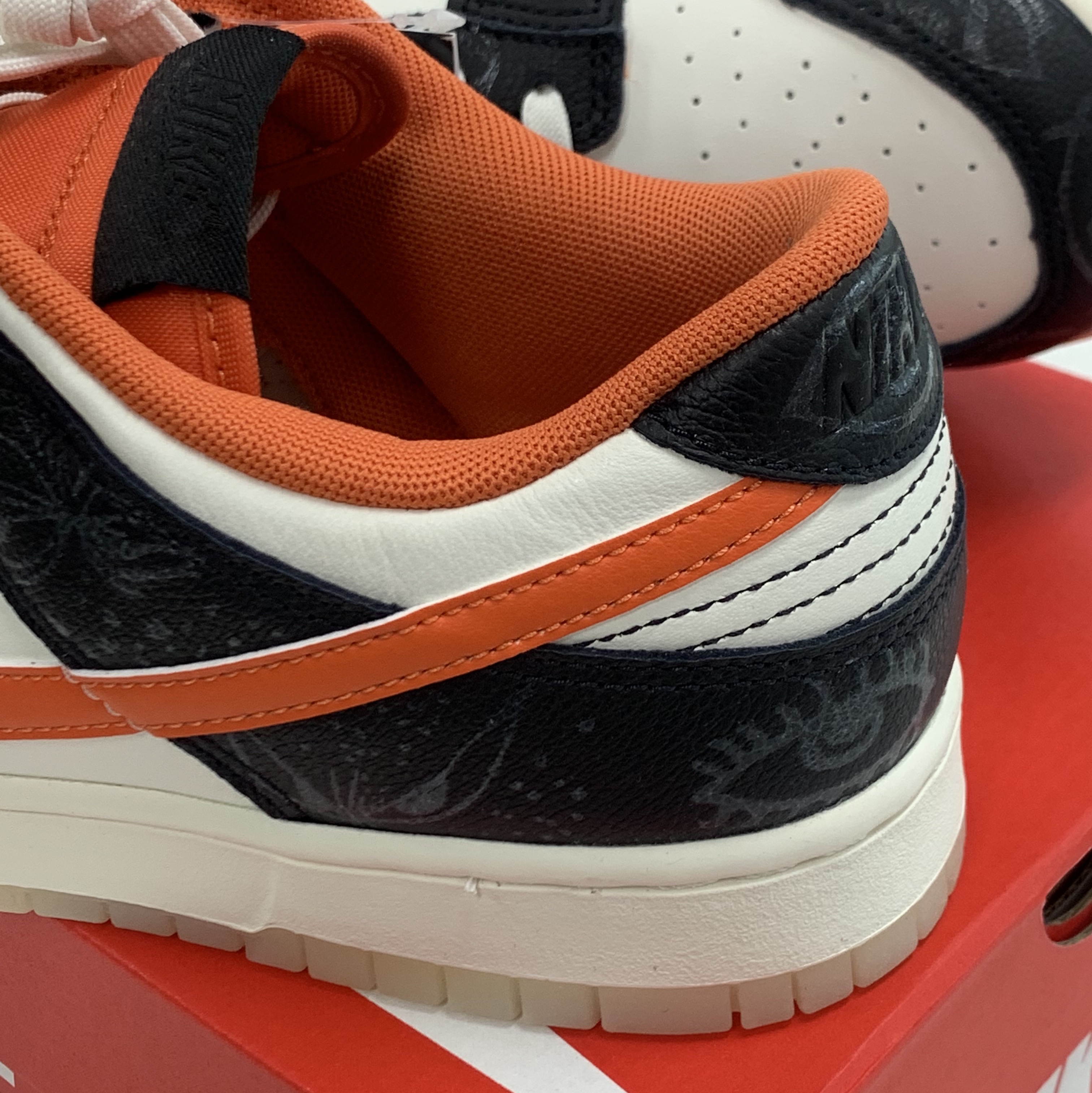 Nike Dunk Low Retro PRM Halloween 착용 스타일 - 2