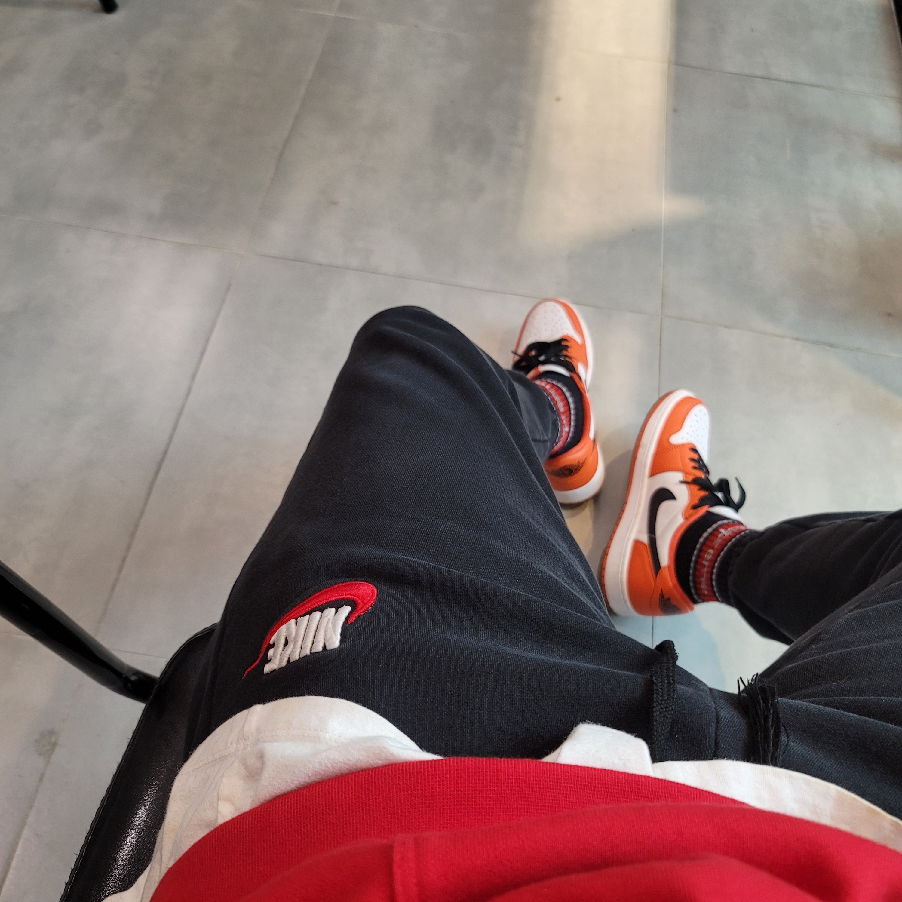 Jordan 1 Low OG Starfish 착용 스타일