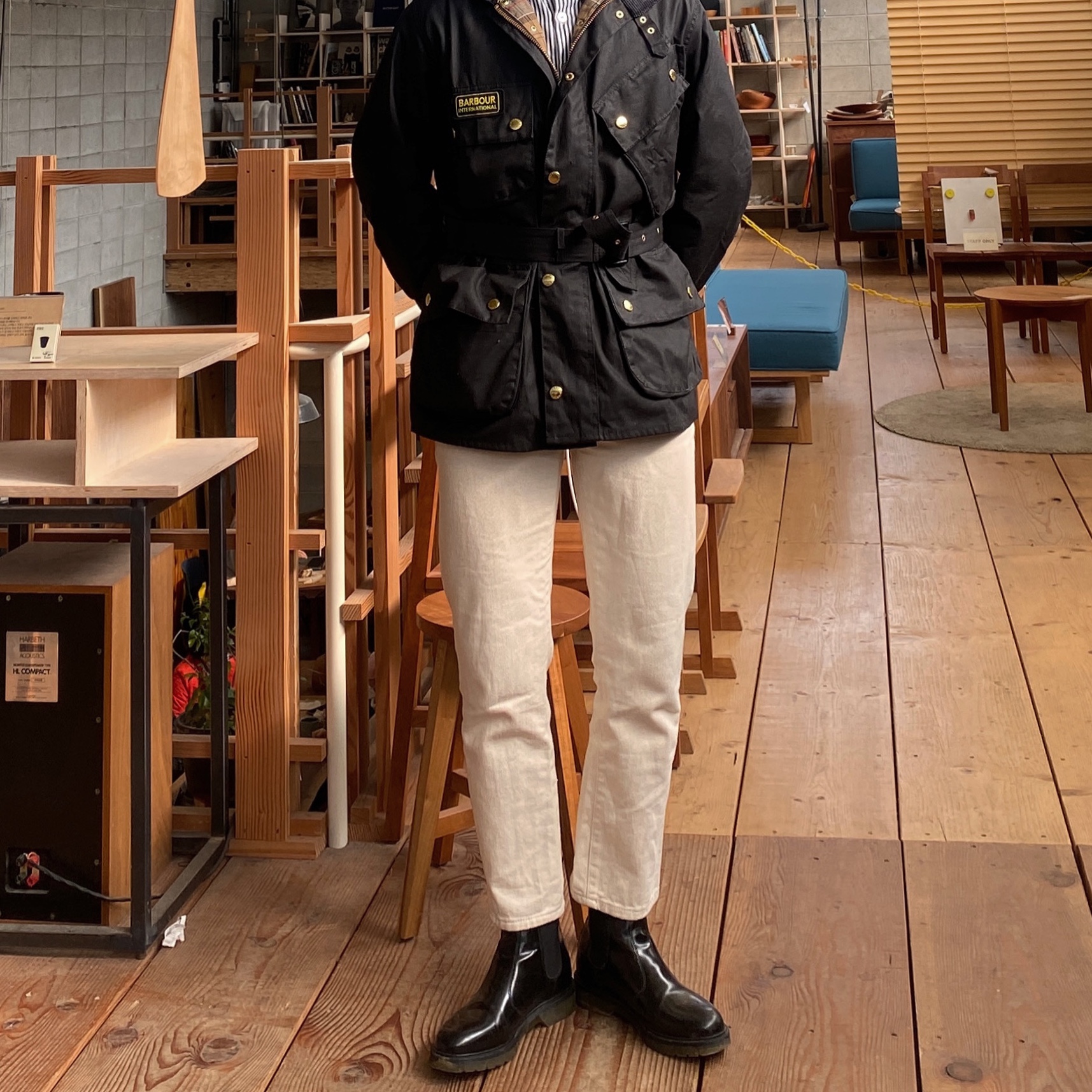 Barbour International Original Wax Jacket Black 착용 스타일