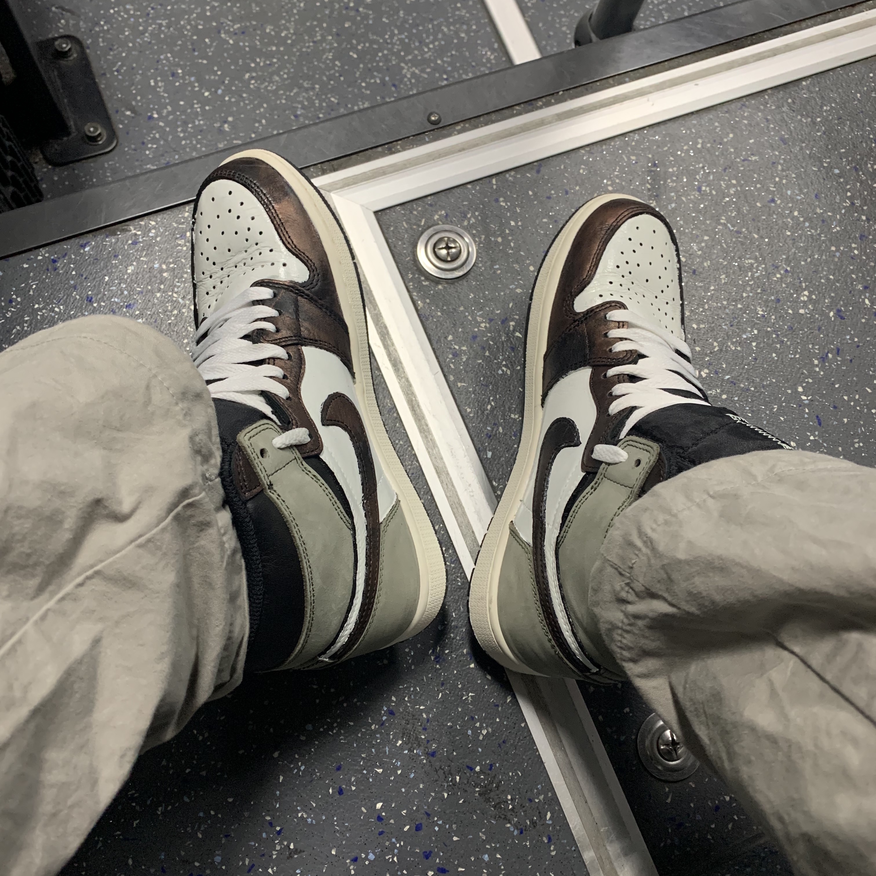 Jordan 1 Retro High OG Rust Shadow 착용 스타일