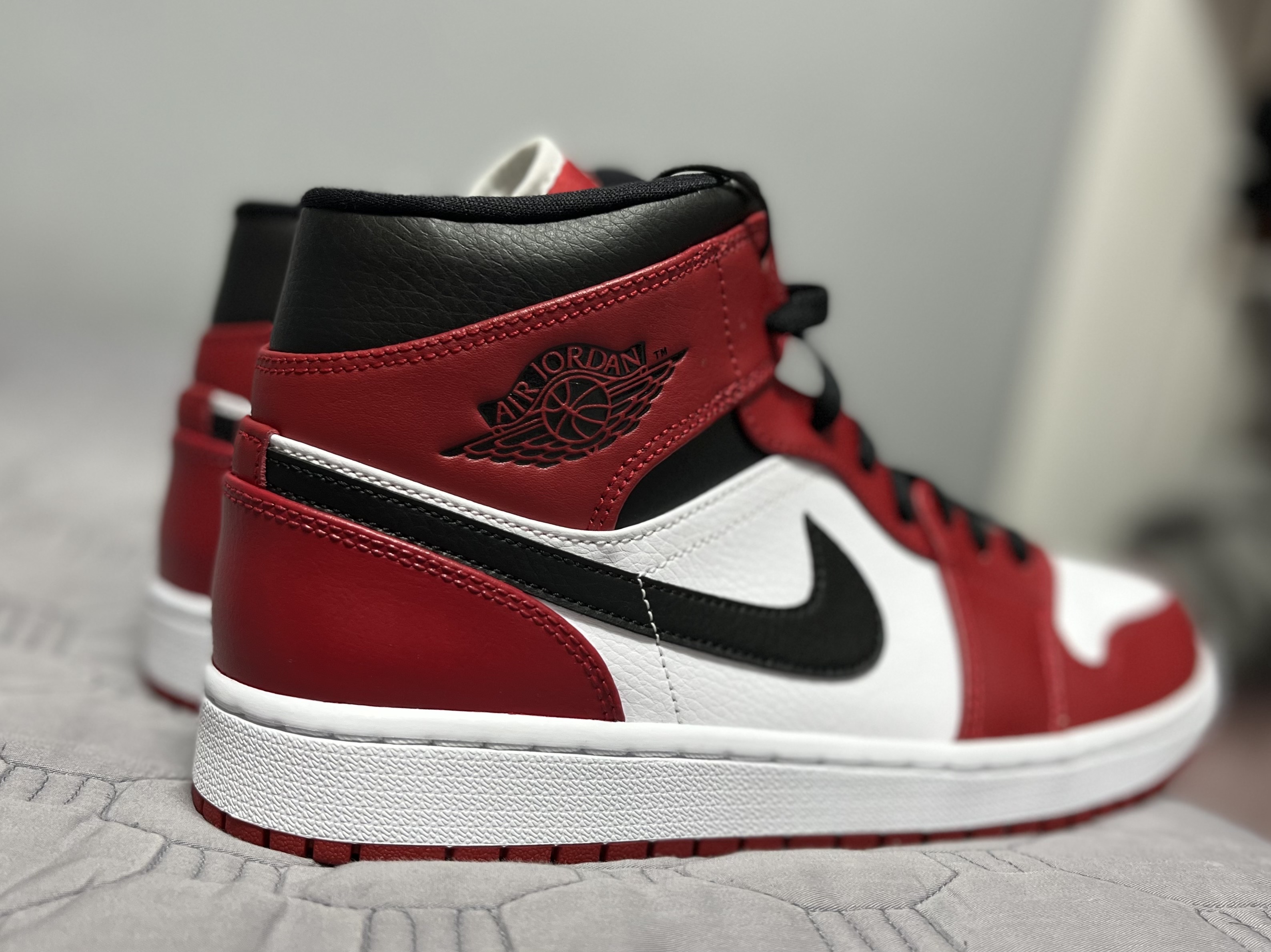 Jordan 1 Mid Chicago 2020 착용 스타일