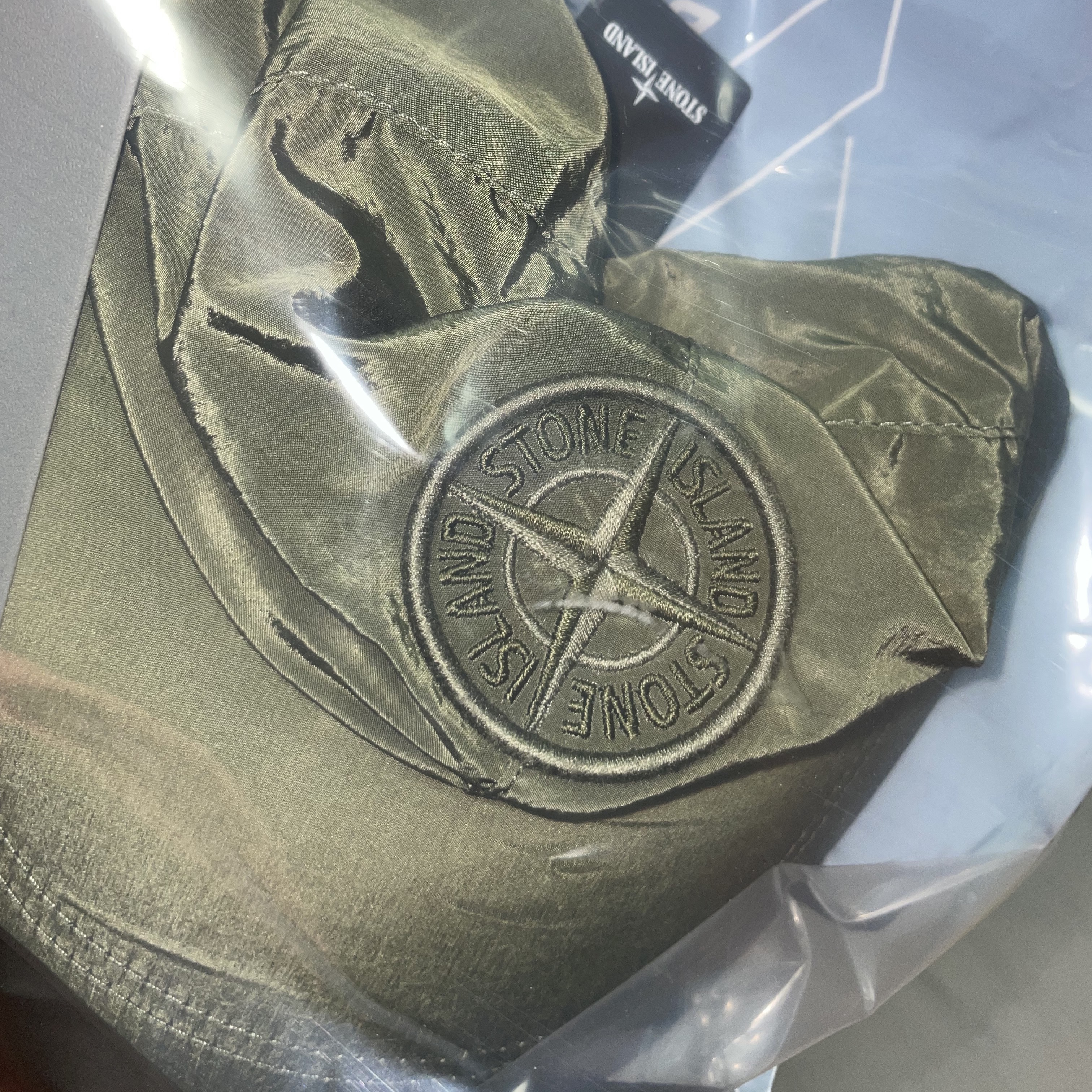 Stone Island 99576 Nylon Metal 6-Panel Cap Olive Green - 21SS 착용 스타일 - 2