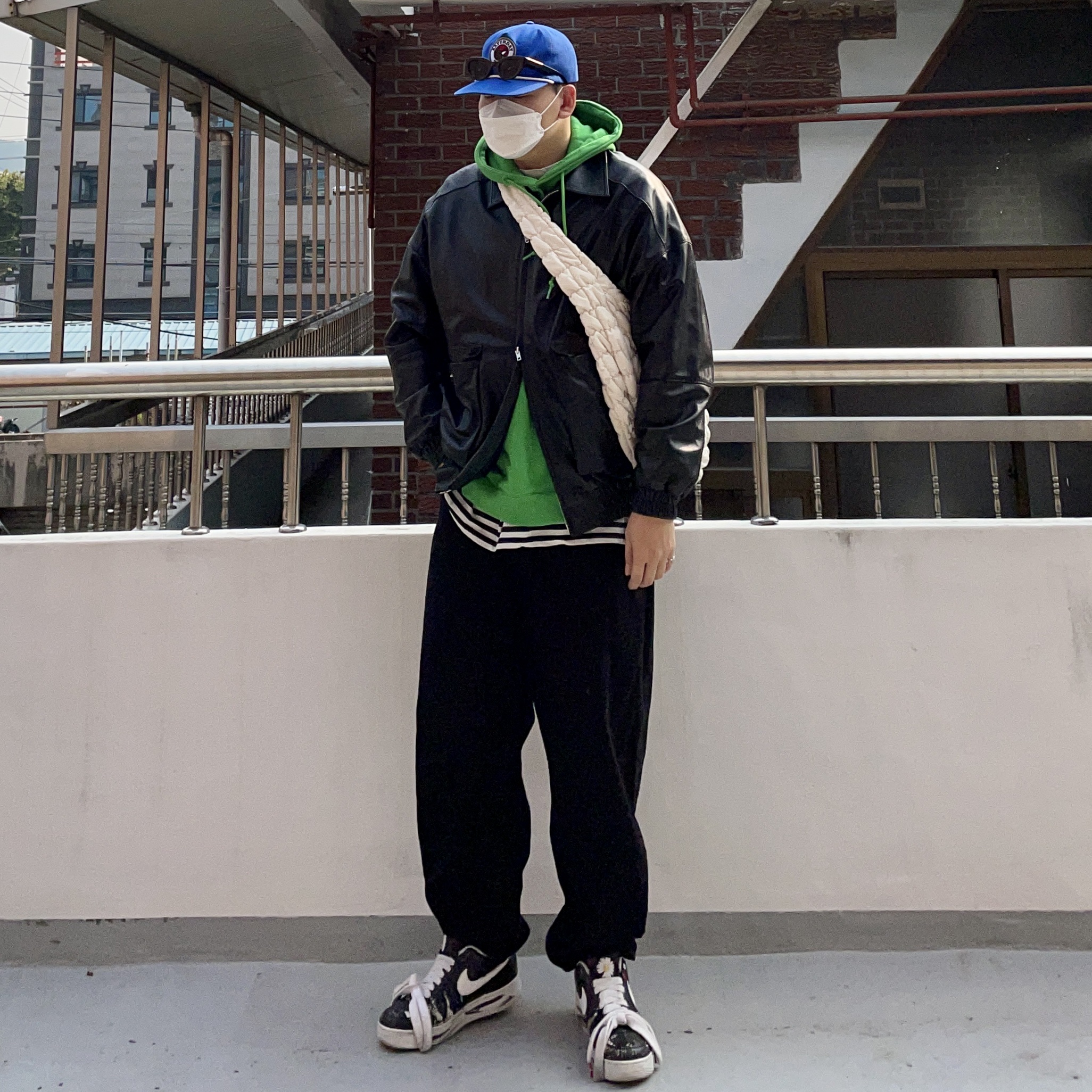 Nike x Peaceminusone Air Force 1 Low Para-Noise 착용 스타일