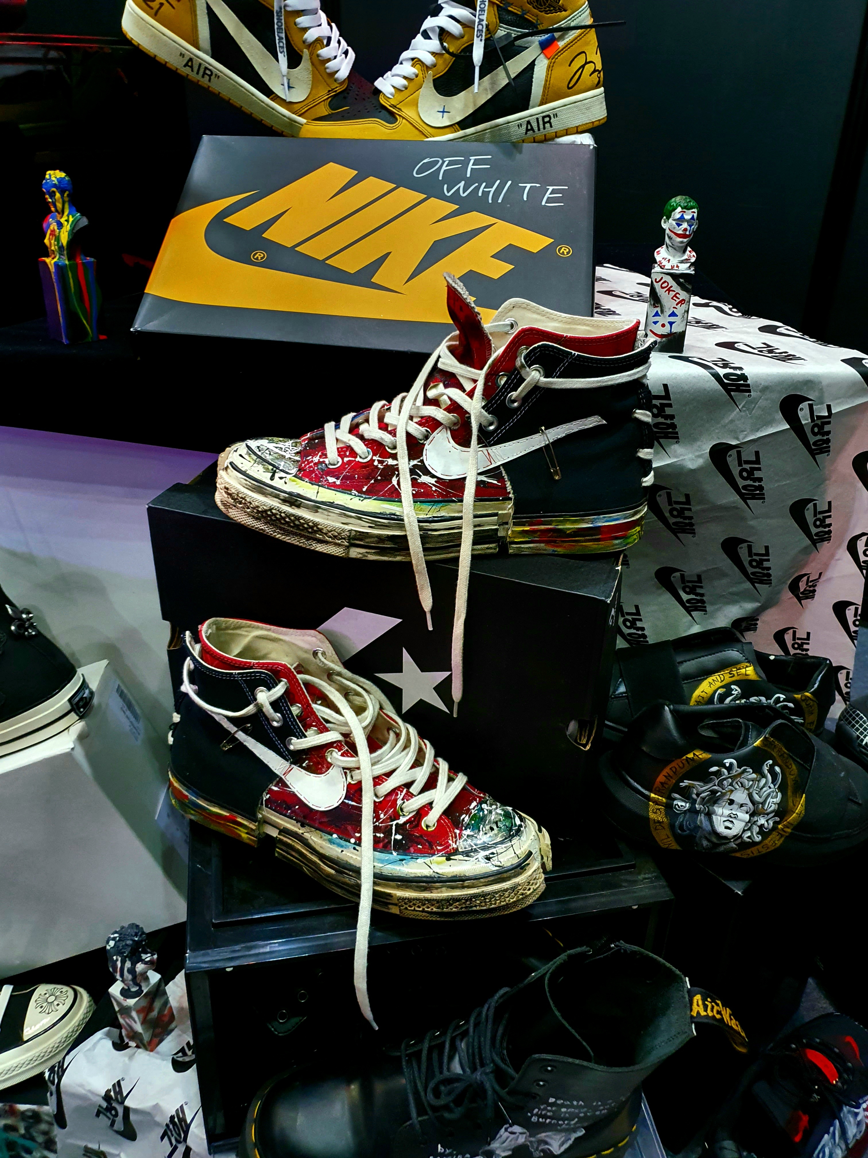 Converse x Golf le Fleur Chuck 70 Hi Flames Blue, Nike Air Force 1 '07 Low White 착용 스타일 - 5