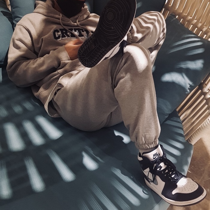 Jordan 1 Retro High OG CO.JP Midnight Navy 착용 스타일