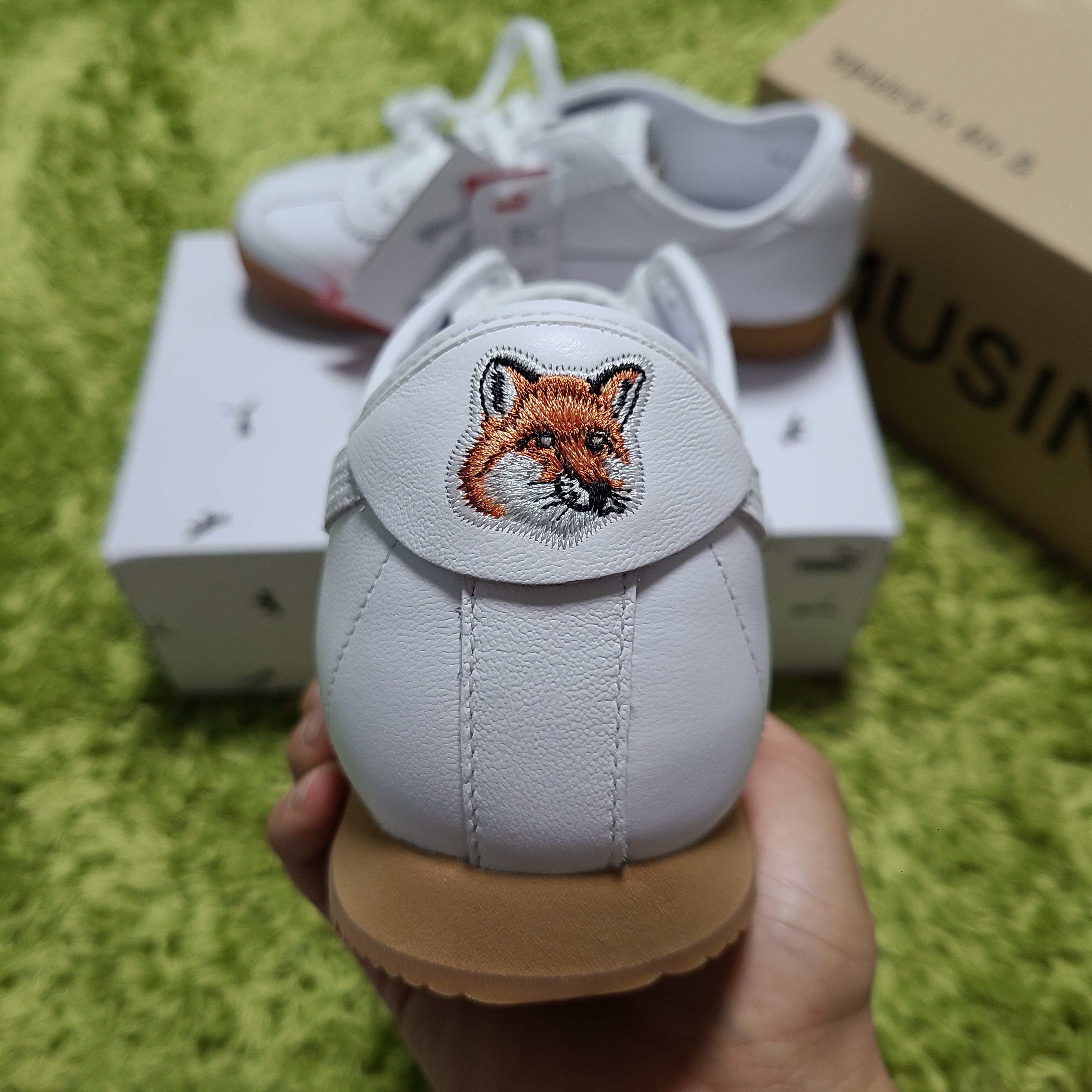Puma x Maison Kitsune Roma White 착용 스타일 - 2