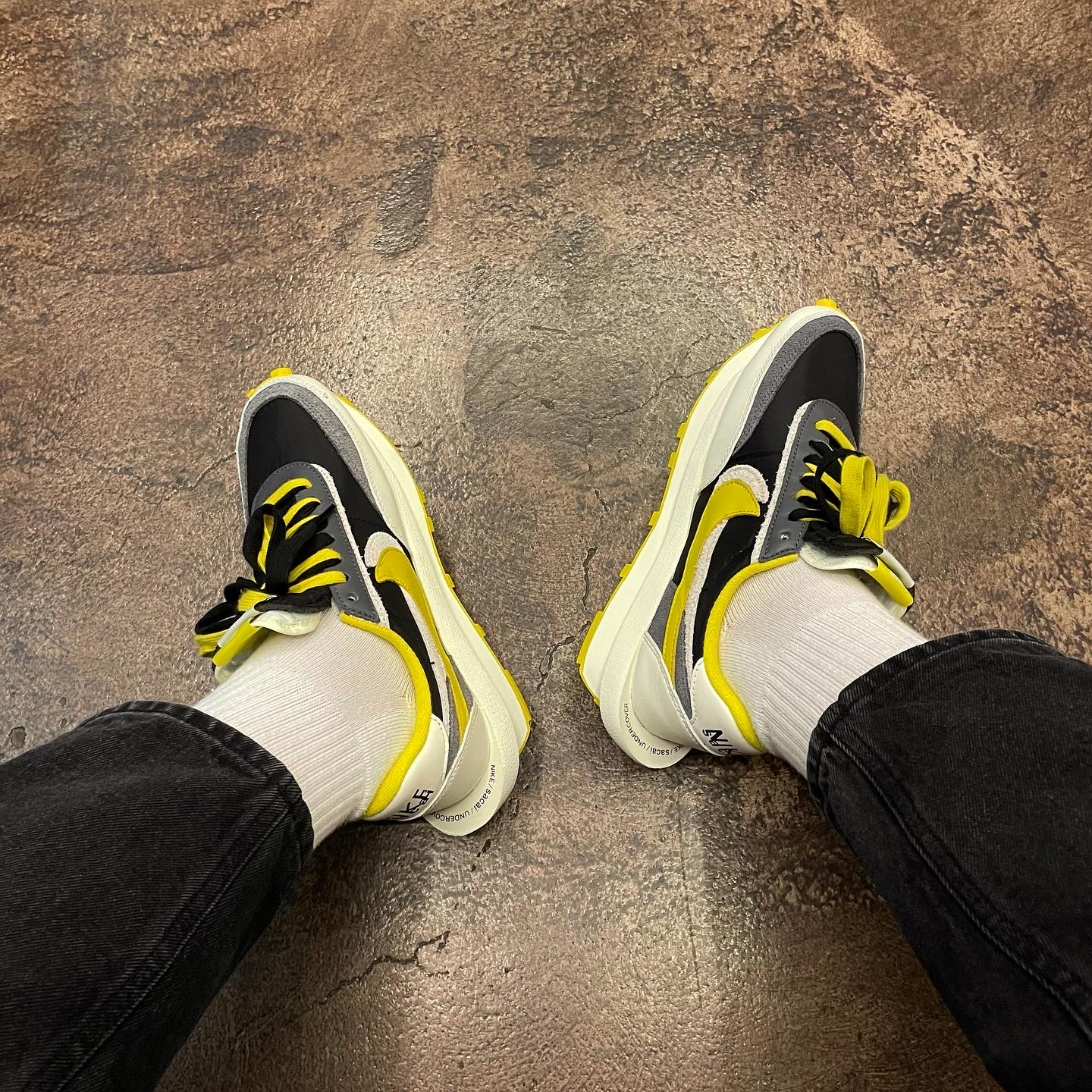 Nike x Sacai x Undercover LDWaffle Black Bright Citron 착용 스타일 - 2