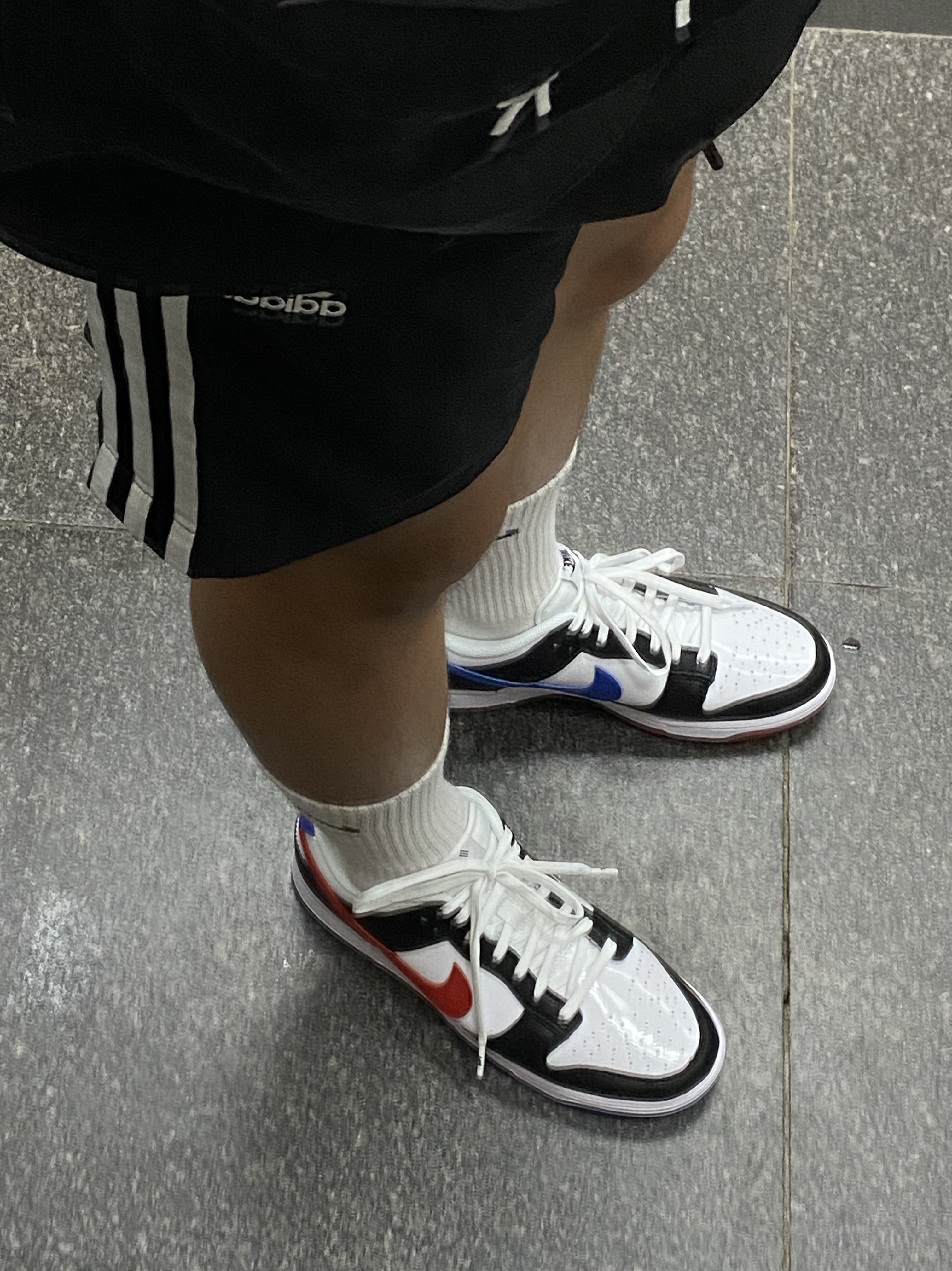 Nike Dunk Low SE Seoul 착용 스타일 - 2