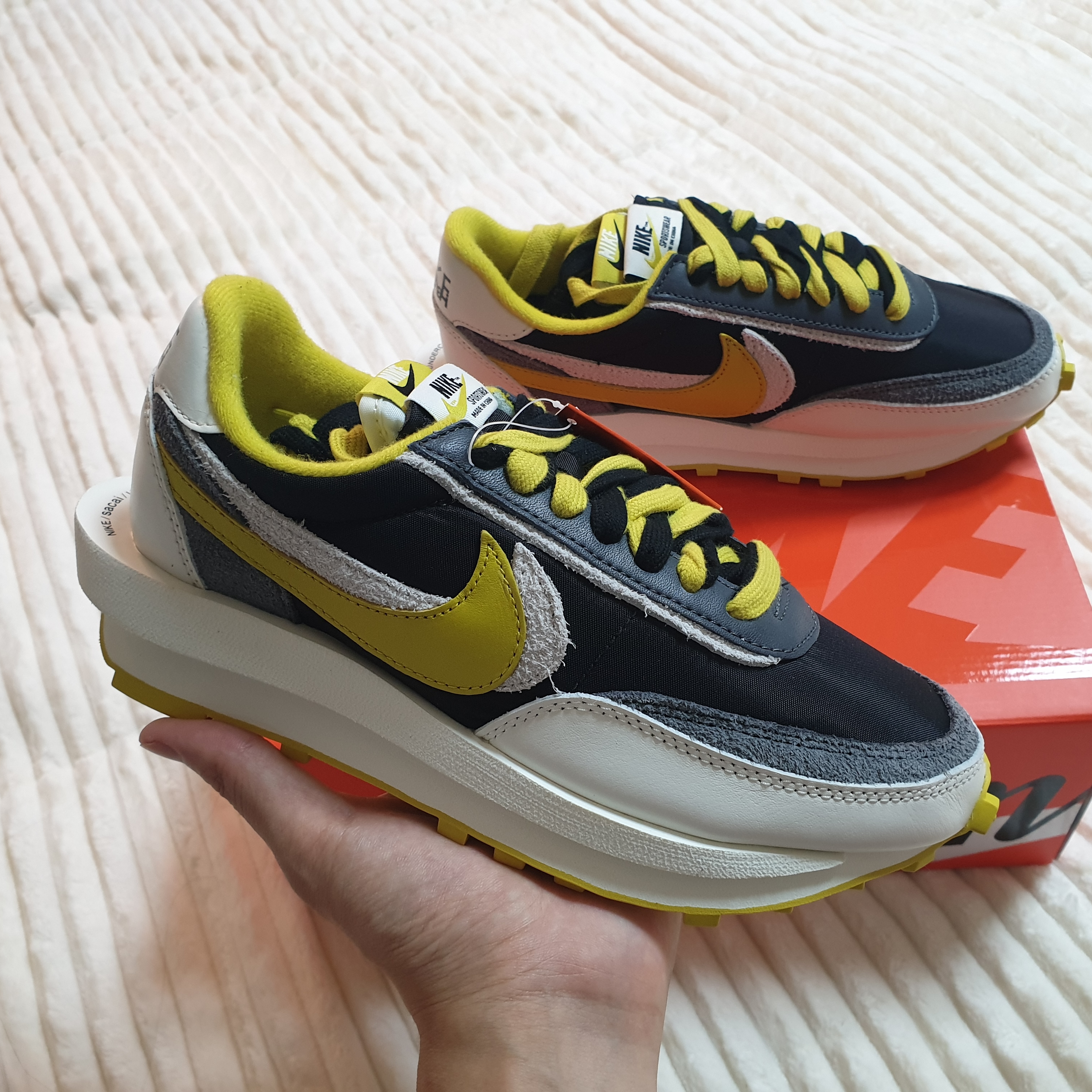 Nike x Sacai x Undercover LDWaffle Black Bright Citron 착용 스타일