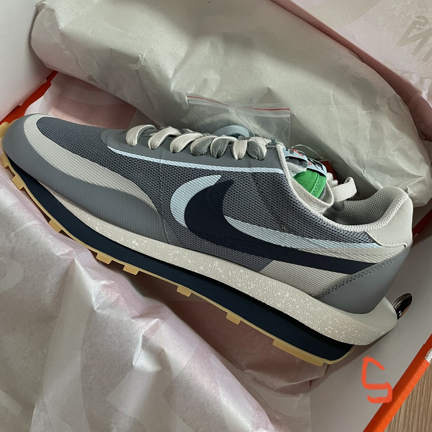 Nike x Sacai x Clot LDWaffle Cool Grey 착용 스타일