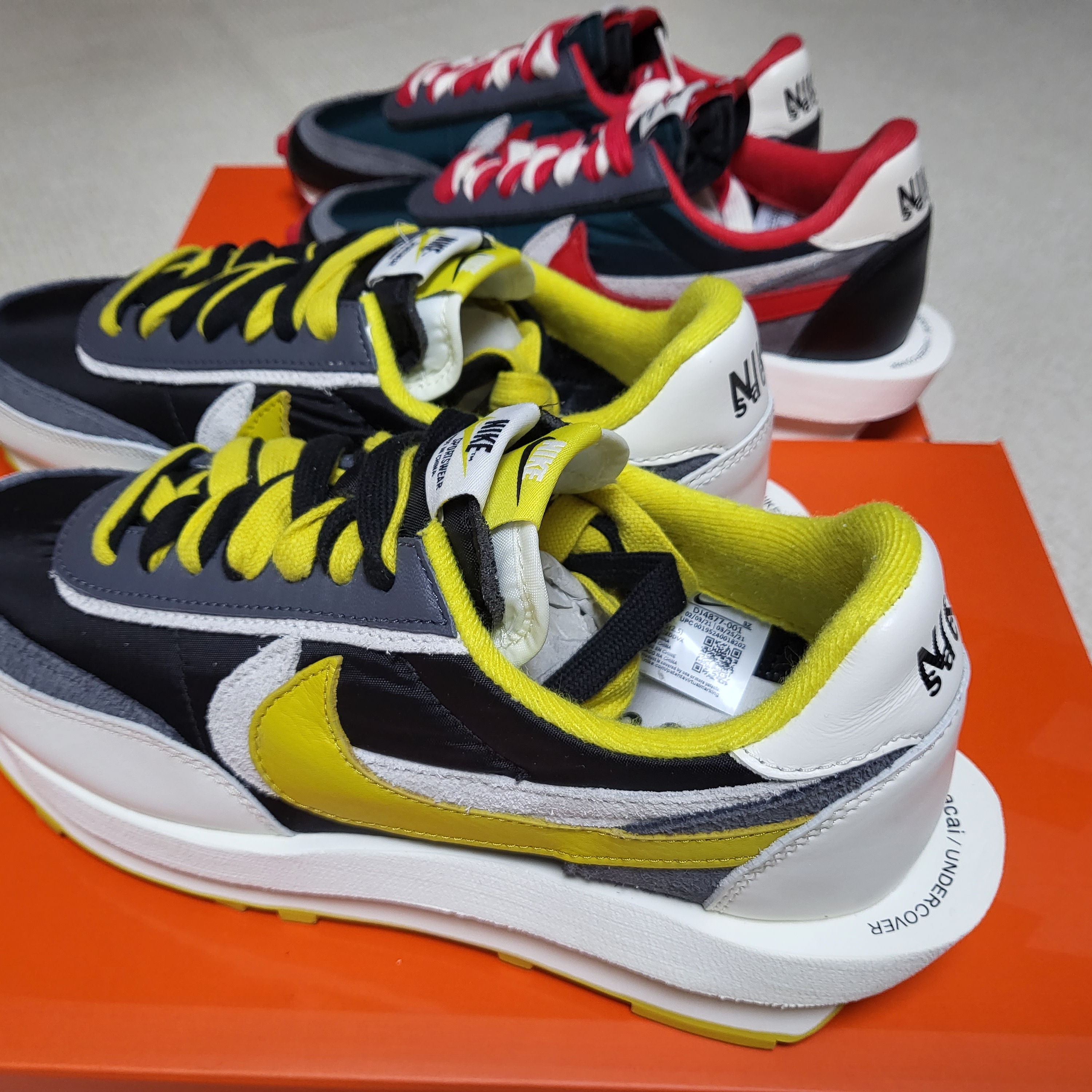 Nike x Sacai x Undercover LDWaffle Black Bright Citron, Nike x Sacai x Undercover LDWaffle Midnight Spruce University Red 착용 스타일 - 2