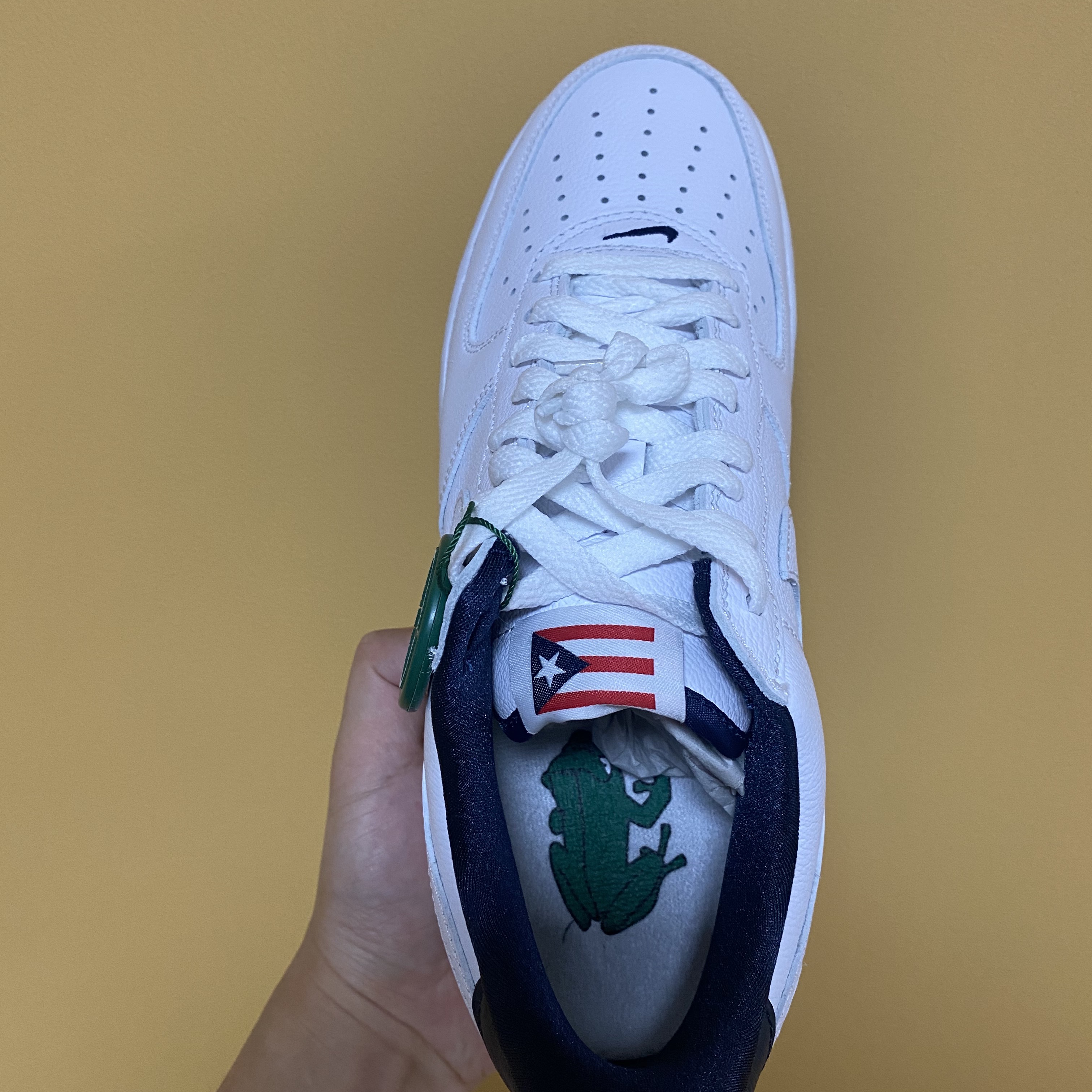 Nike Air Force 1 Low Retro Puerto Rico 2020 착용 스타일 - 3