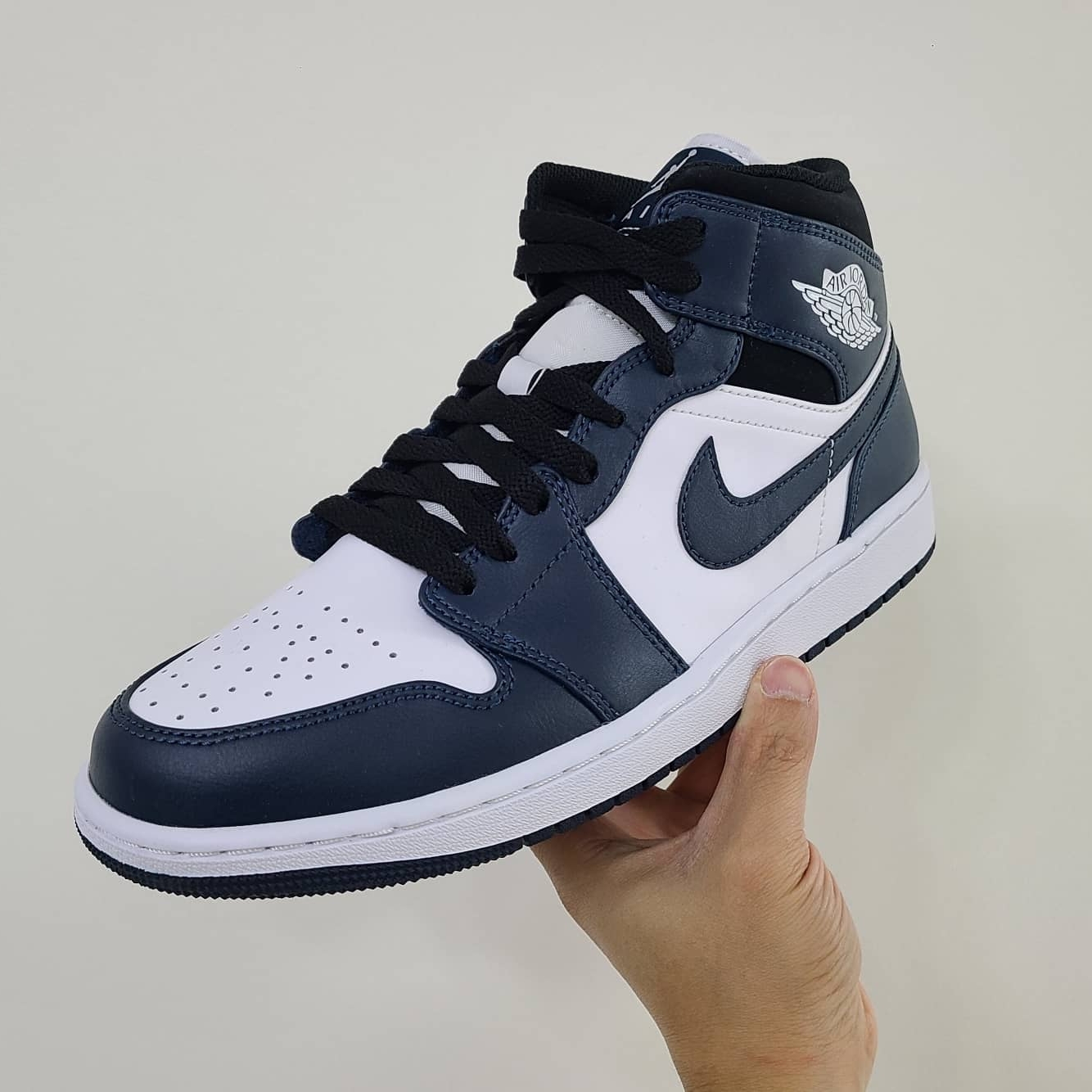 Jordan 1 Mid Dark Teal, Jordan 1 Low Dark Teal 착용 스타일 - 1