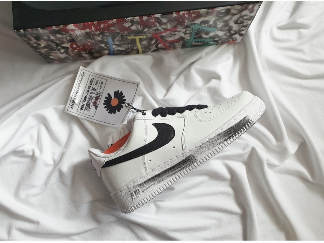 Nike x Peaceminusone Air Force 1 Low Para-Noise 2.0 착용 스타일 - 4