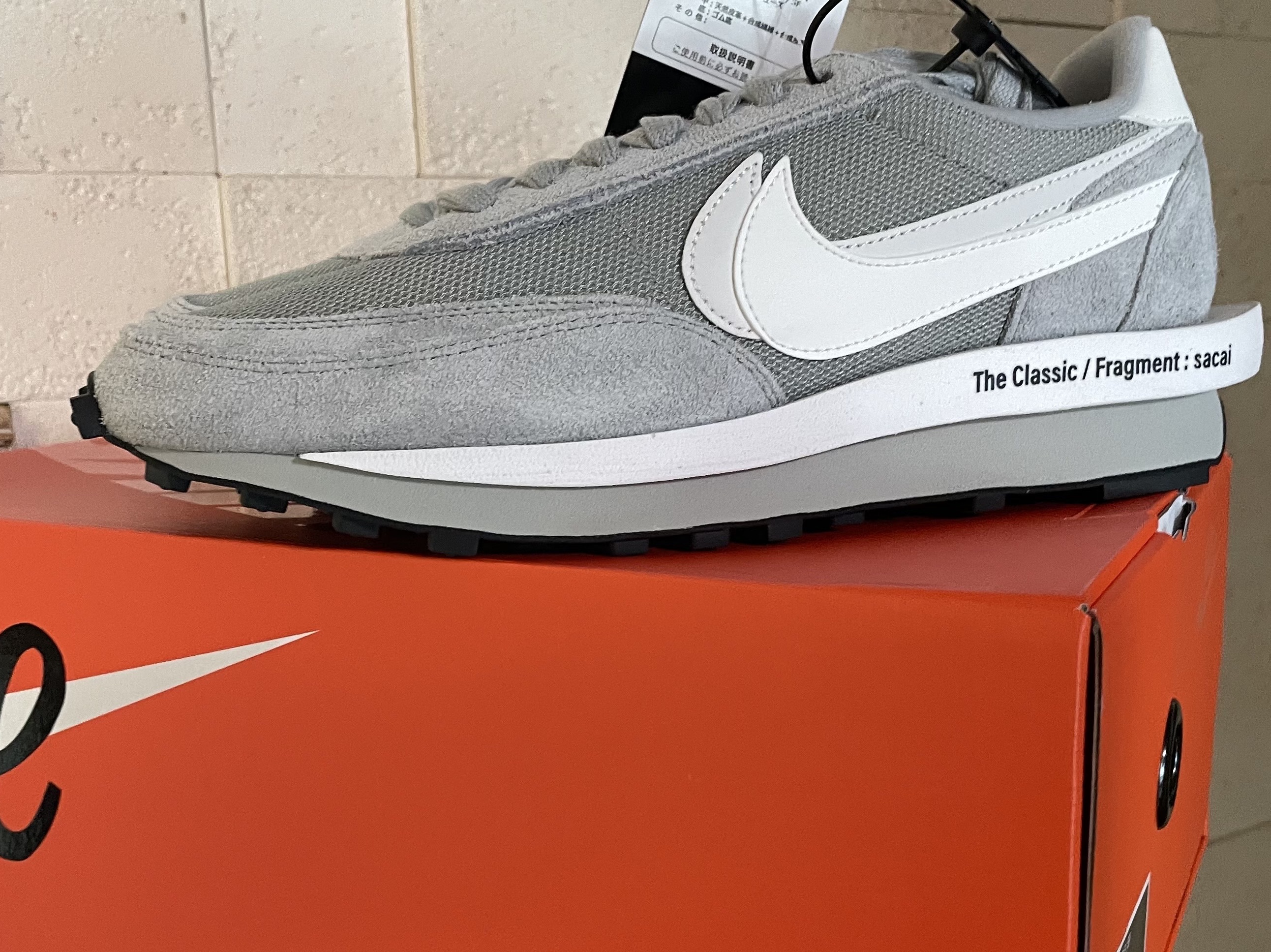 Nike x Sacai x Fragment LDWaffle Light Smoke Grey 착용 스타일 - 1