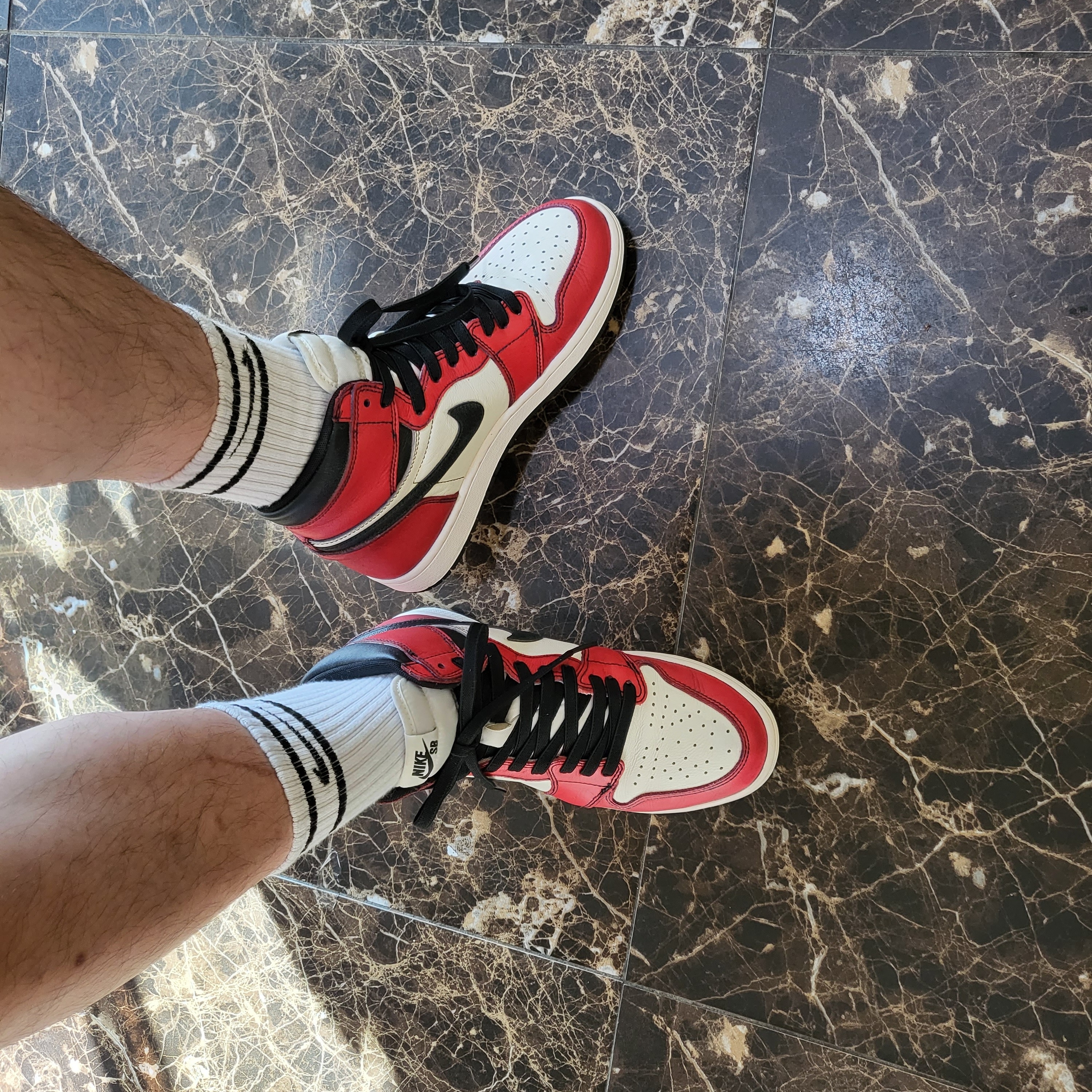 Jordan 1 Retro High OG Defiant SB LA to Chicago 착용 스타일 - 1