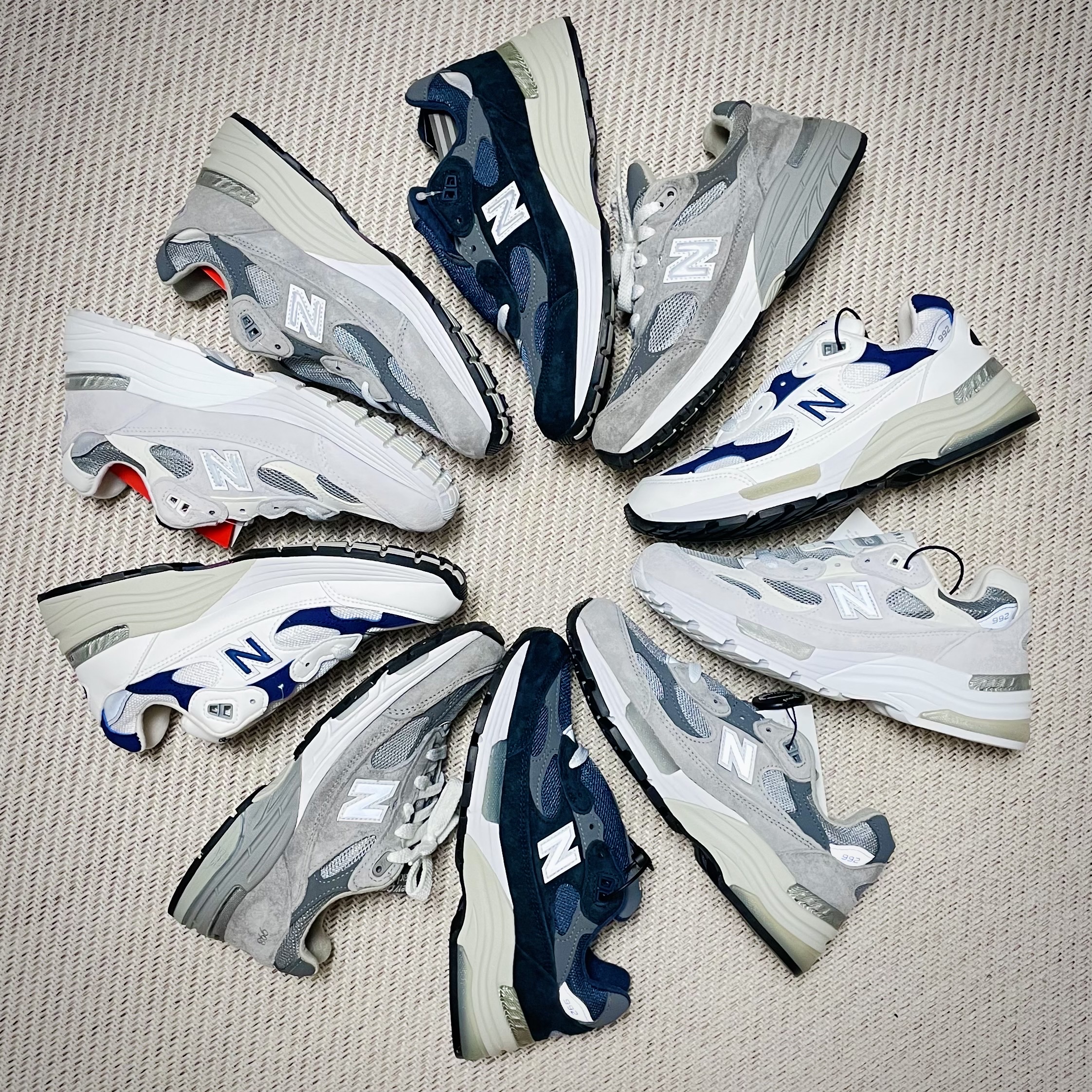 (W) New Balance 993 Made in USA Grey - B Standard, New Balance 992 Made in USA Grey - D Standard 착용 스타일