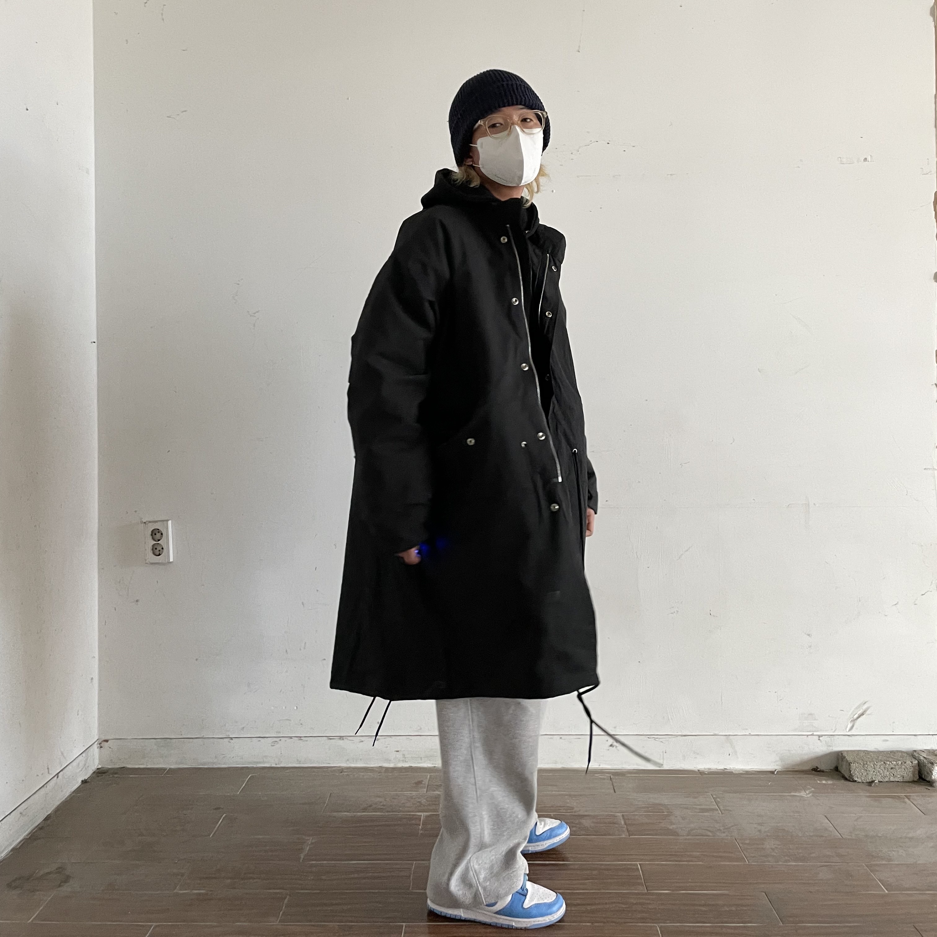 Jordan 1 Mid White Shadow, Adidas Yeezy 700 V3 Kyanite 착용 스타일 - 5