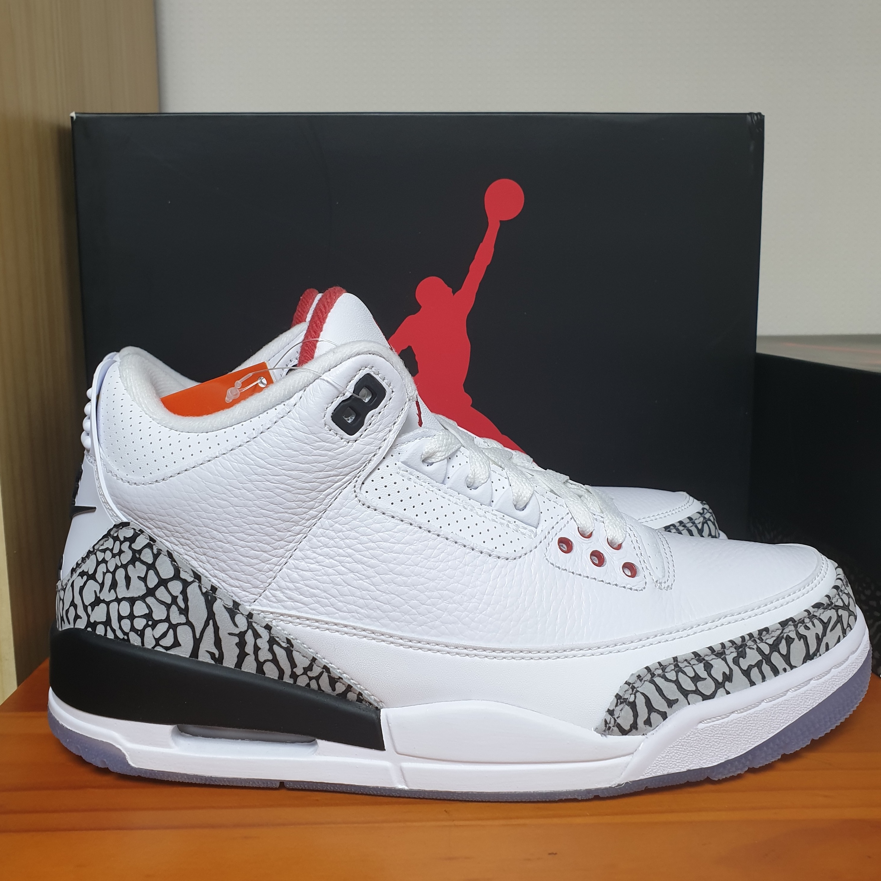 Jordan 3 Retro Free Throw Line White Cement 착용 스타일