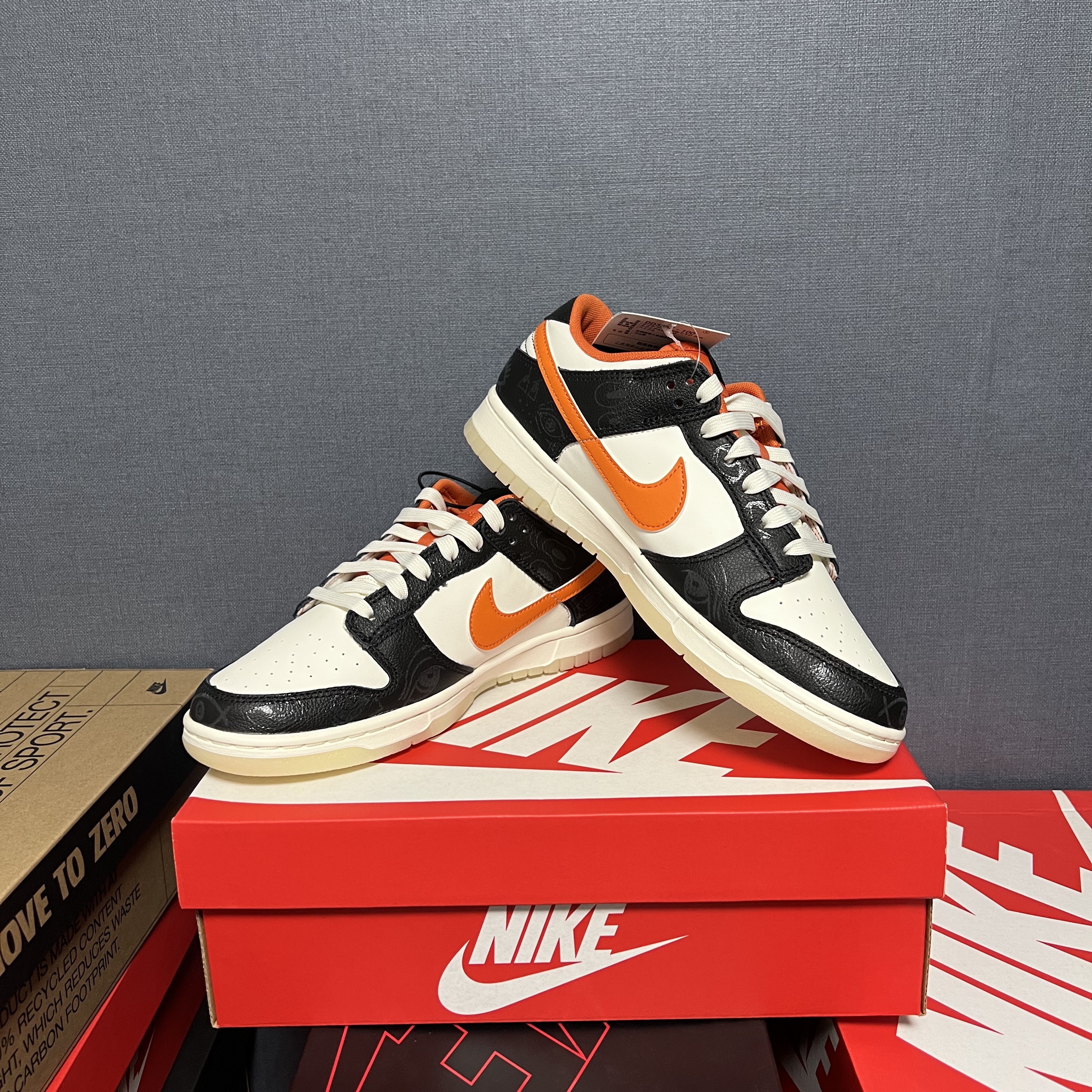 Nike Dunk Low Retro PRM Halloween 착용 스타일 - 1