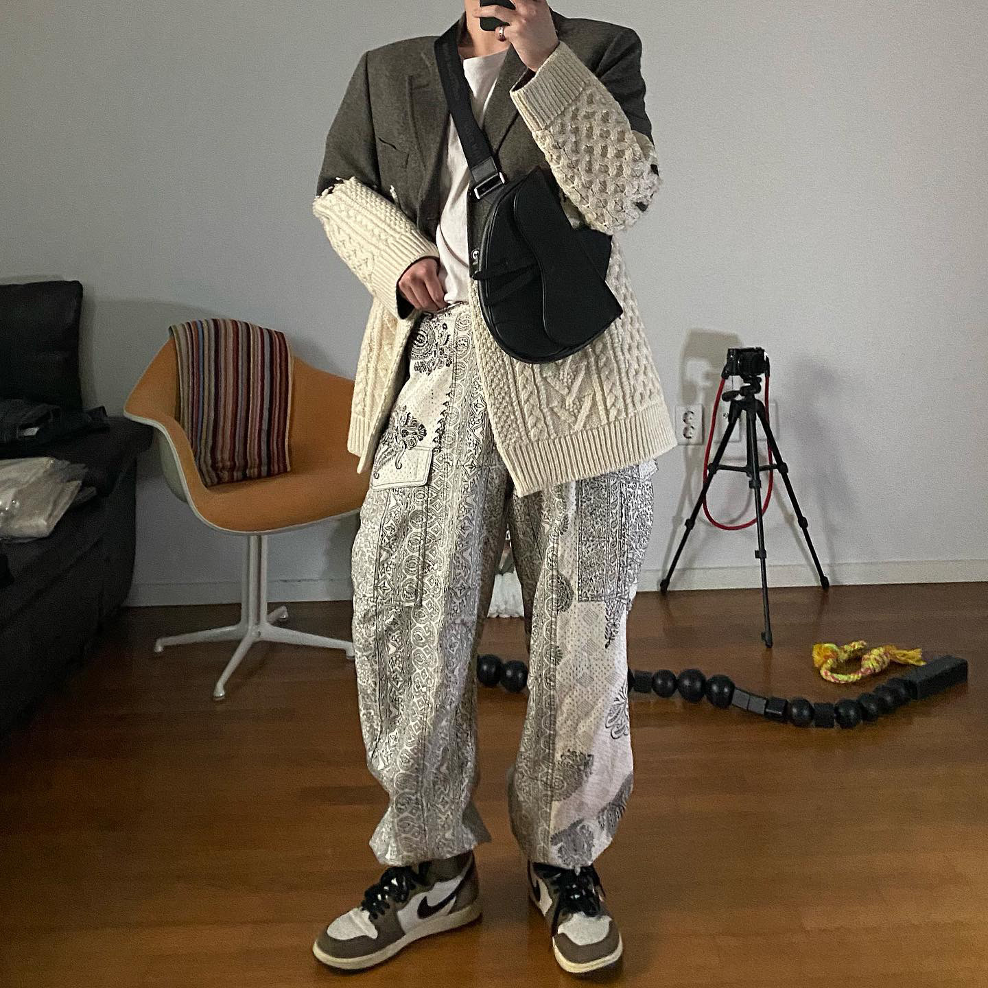 Jordan 1 x Travis Scott Retro High OG SP Mocha 착용 스타일