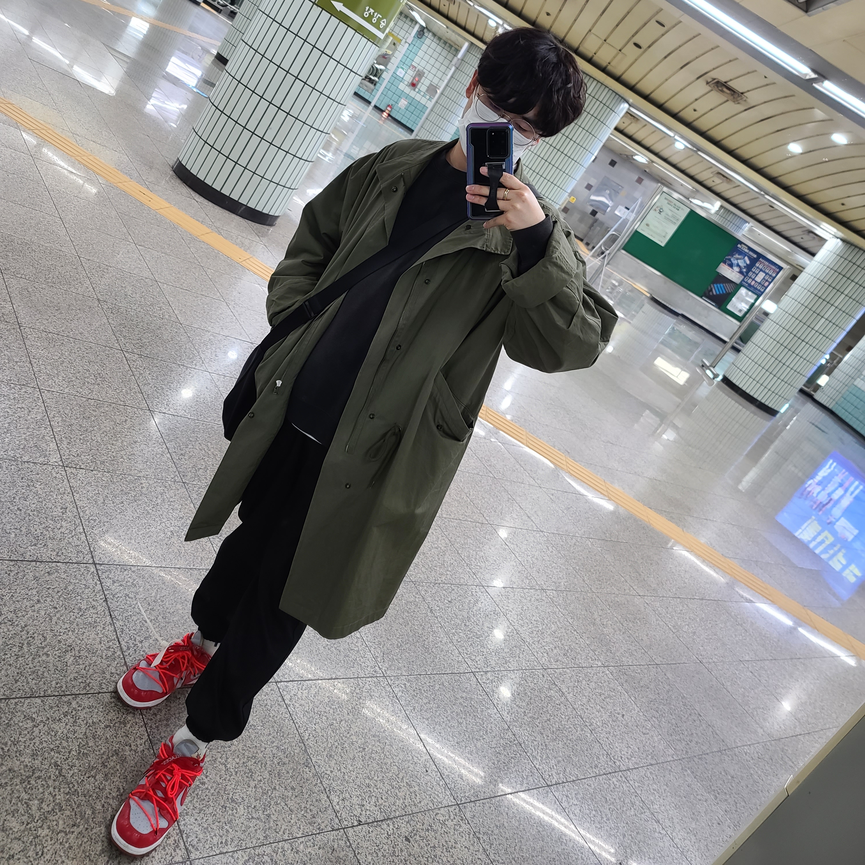 Nike x Off-White Dunk Low University Red 착용 스타일