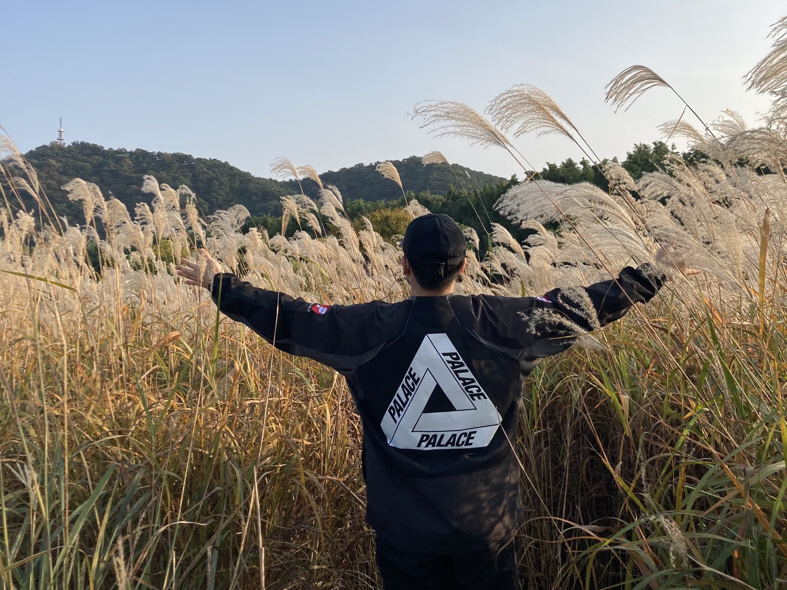 Palace Sports Shell Crew Black - 21SS, Palace Sports Shell Shorts Black - 21SS 착용 스타일 - 1