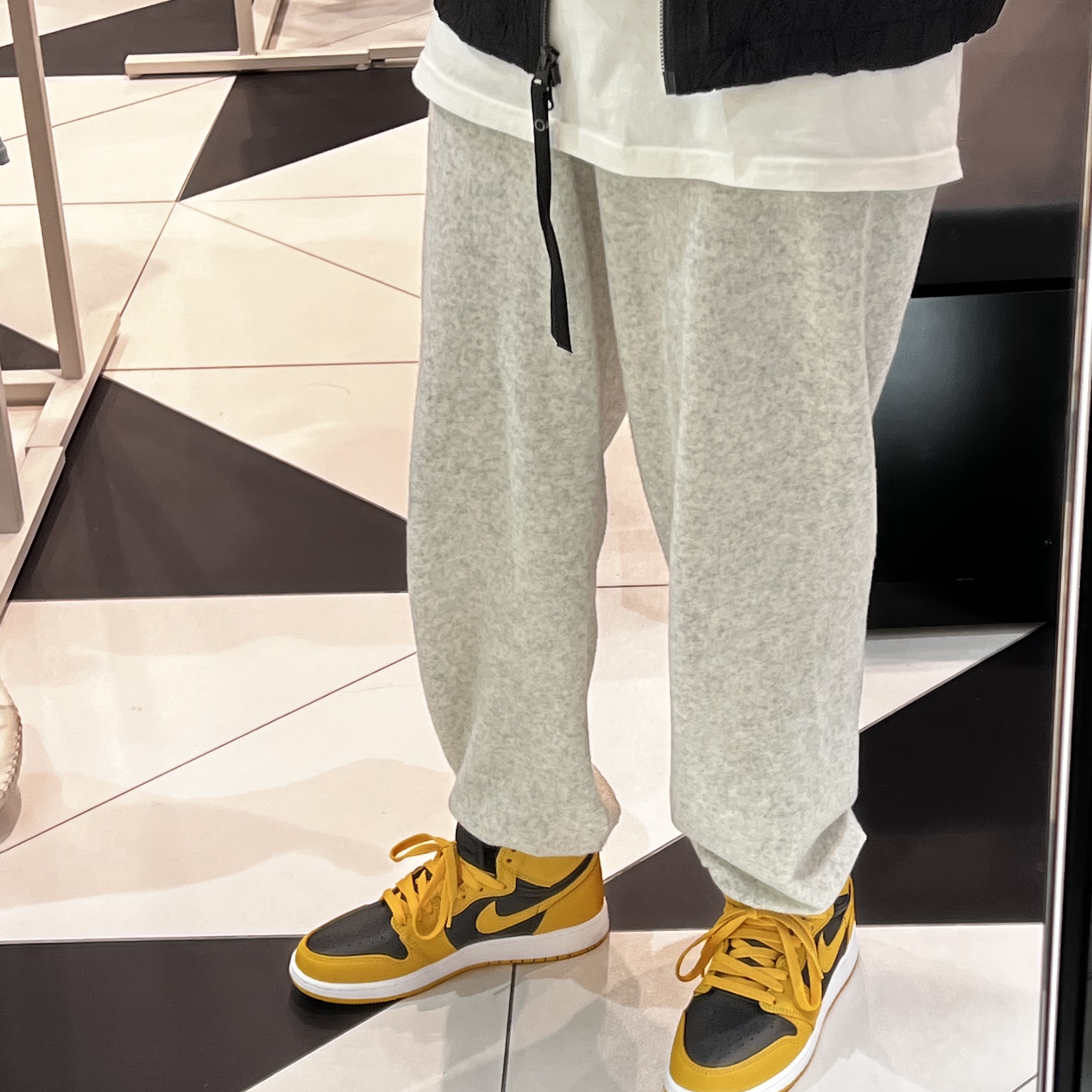 Jordan 1 Retro High OG Pollen 착용 스타일 - 3