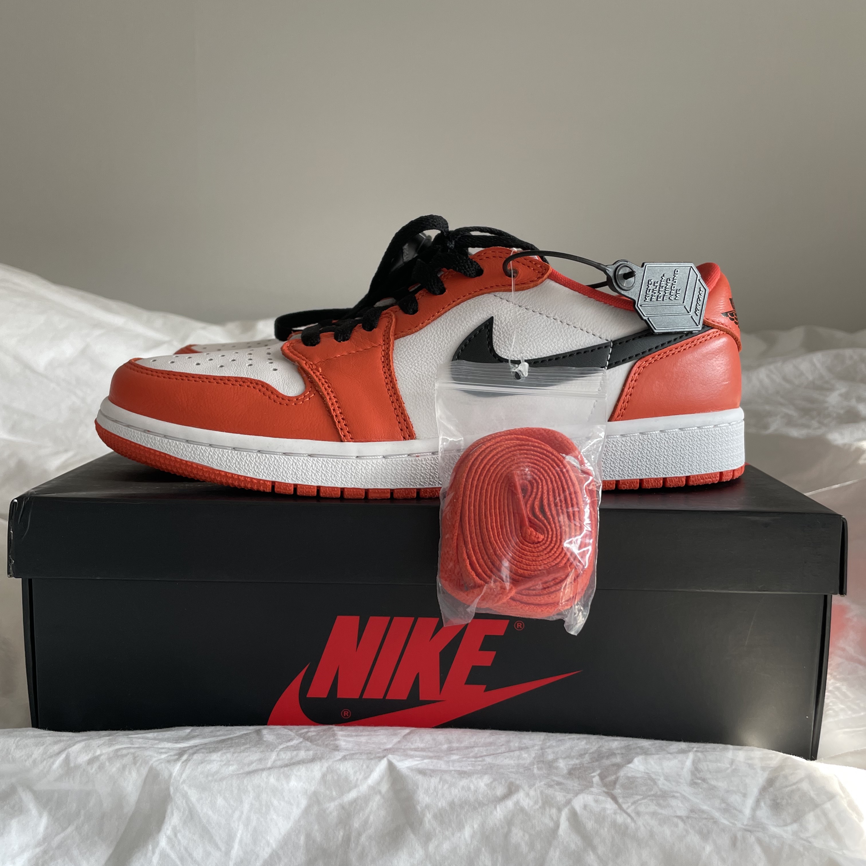 Jordan 1 Low OG Starfish 착용 스타일 - 3