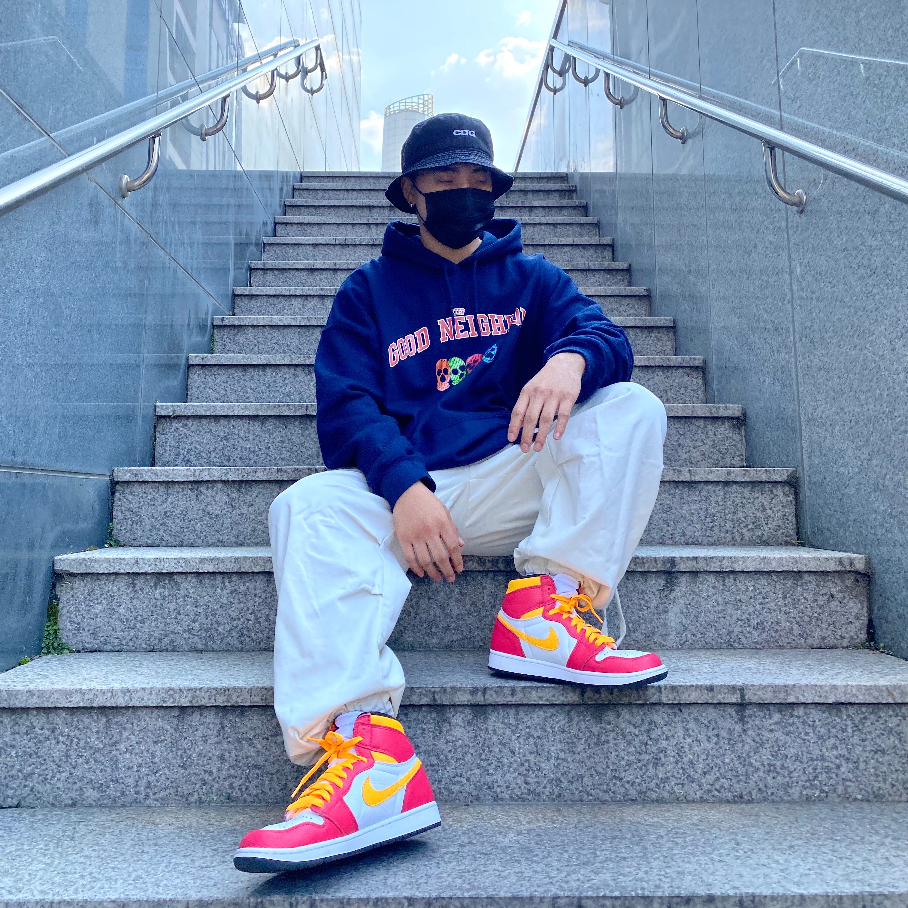 Jordan 1 Retro High OG Light Fusion Red 착용 스타일 - 1