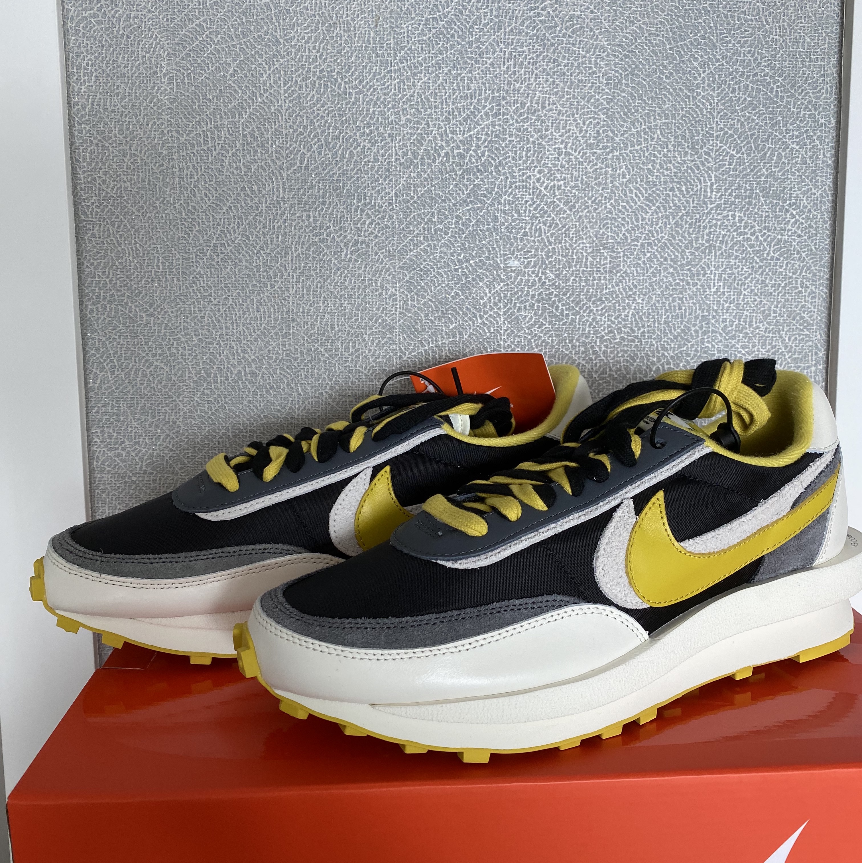 Nike x Sacai x Undercover LDWaffle Black Bright Citron 착용 스타일