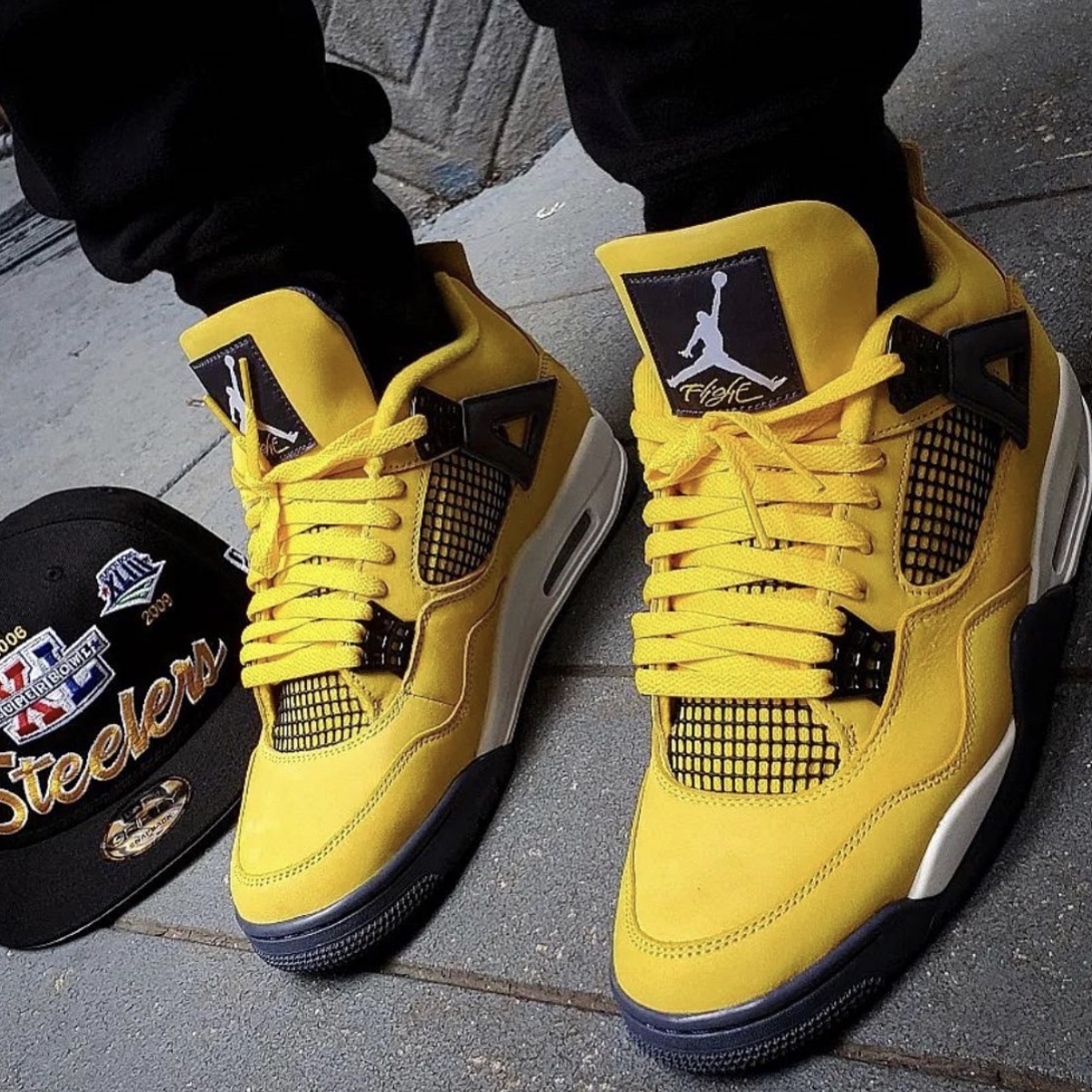 Jordan 4 Retro Tour Yellow 착용 스타일 - 5