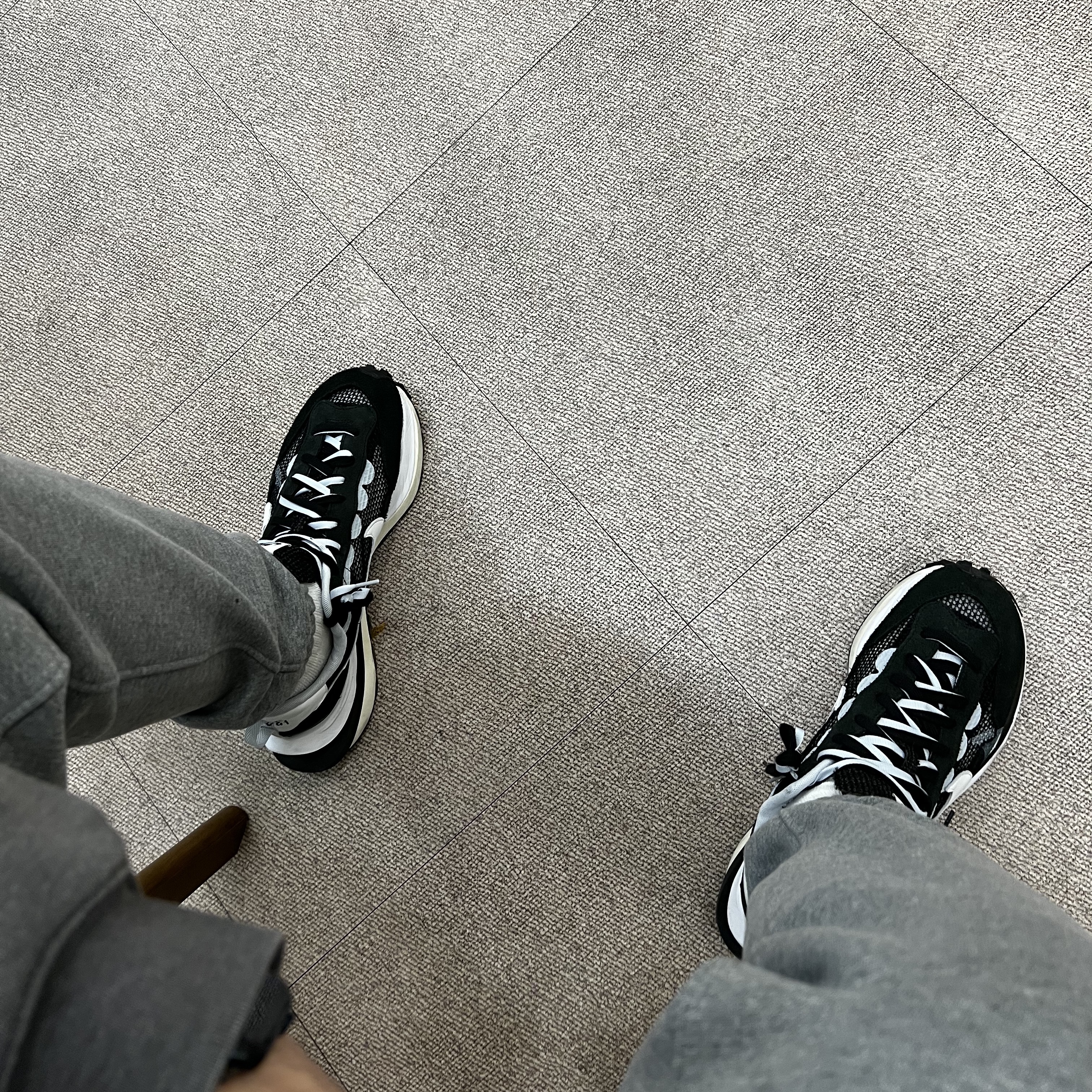 Nike x Sacai VaporWaffle Black White 착용 스타일