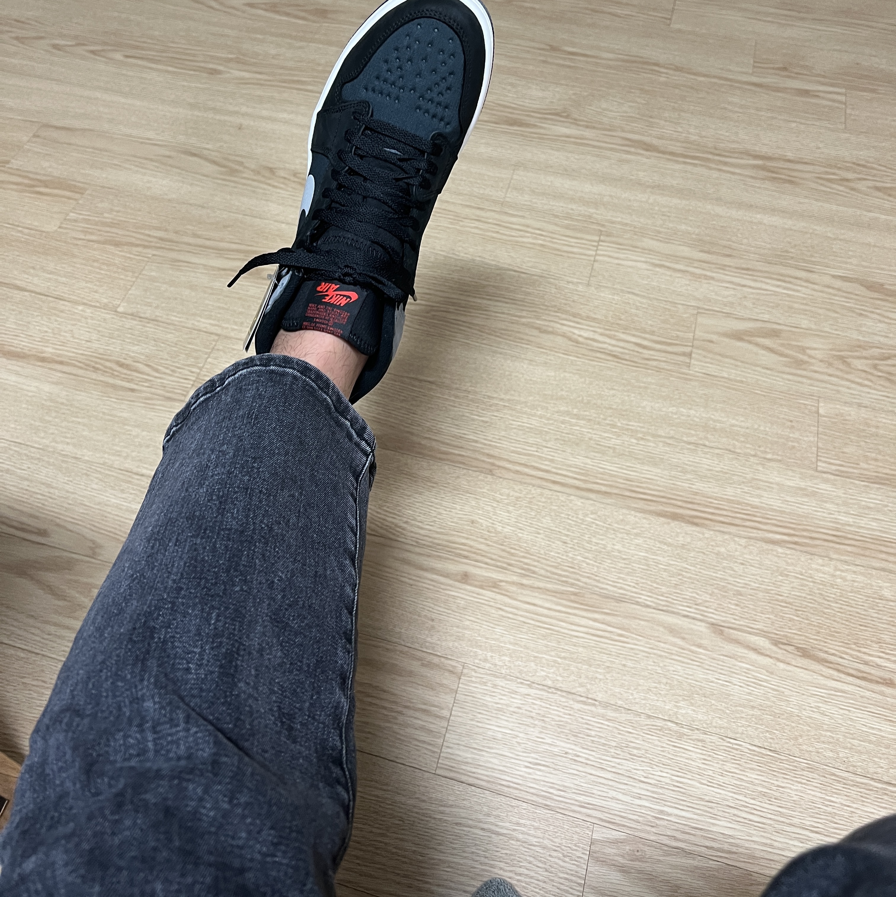 Jordan 1 Element Gore-Tex Particle Grey 착용 스타일