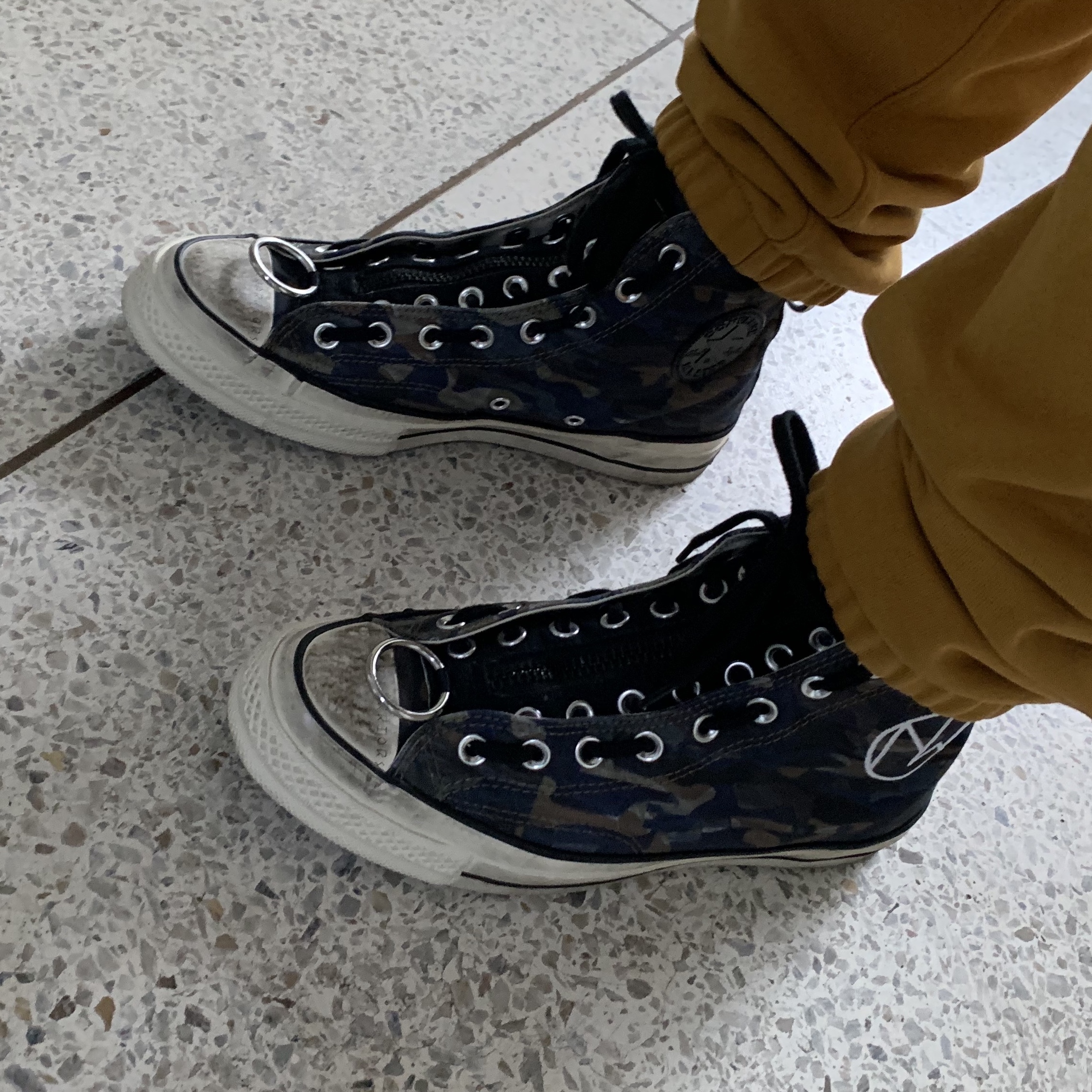 Converse x Undercover Chuck 70 Hi New Warriors Camo 착용 스타일 - 1