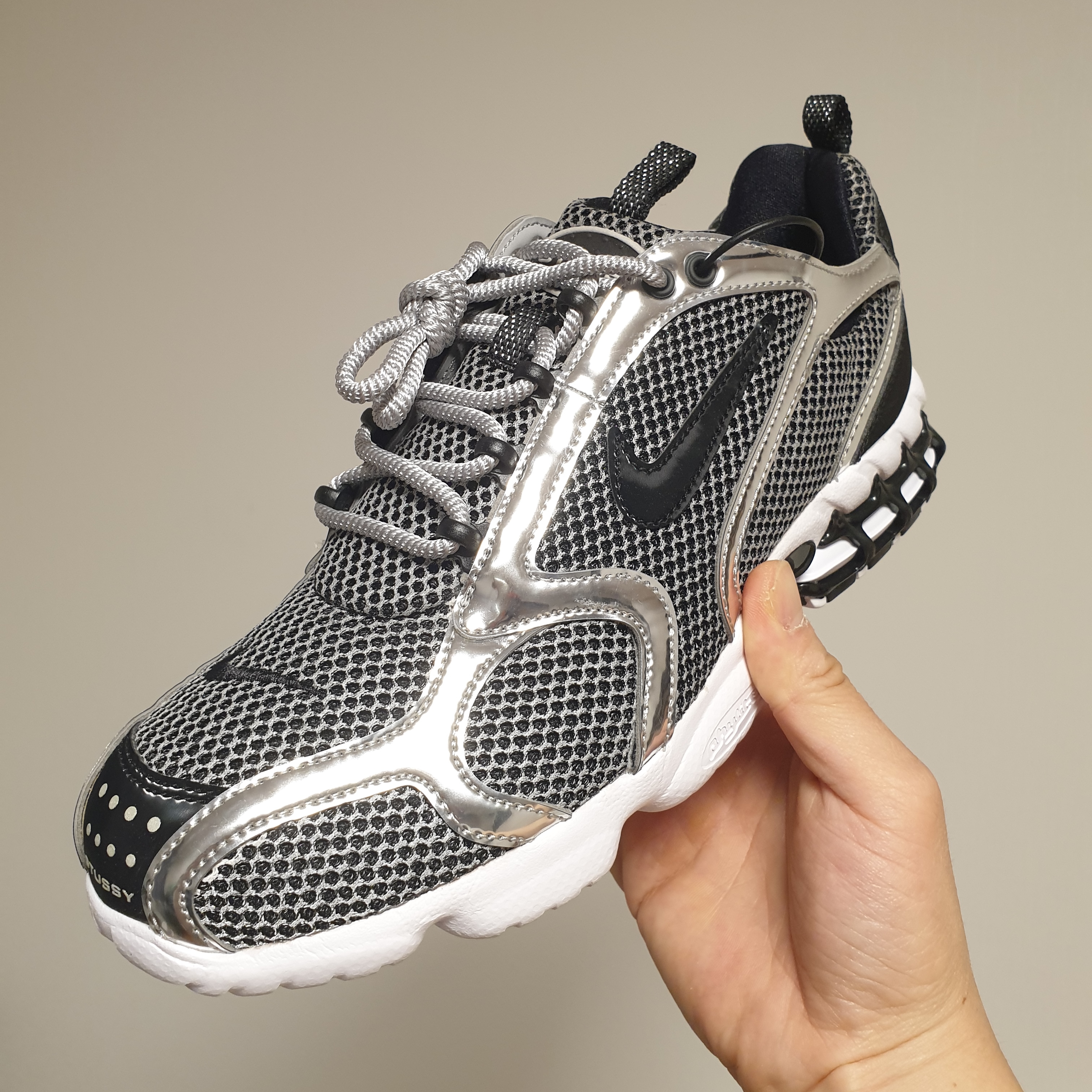 Nike x Stussy Air Zoom Spiridon Cage 2 Pure Platinum 착용 스타일 - 1