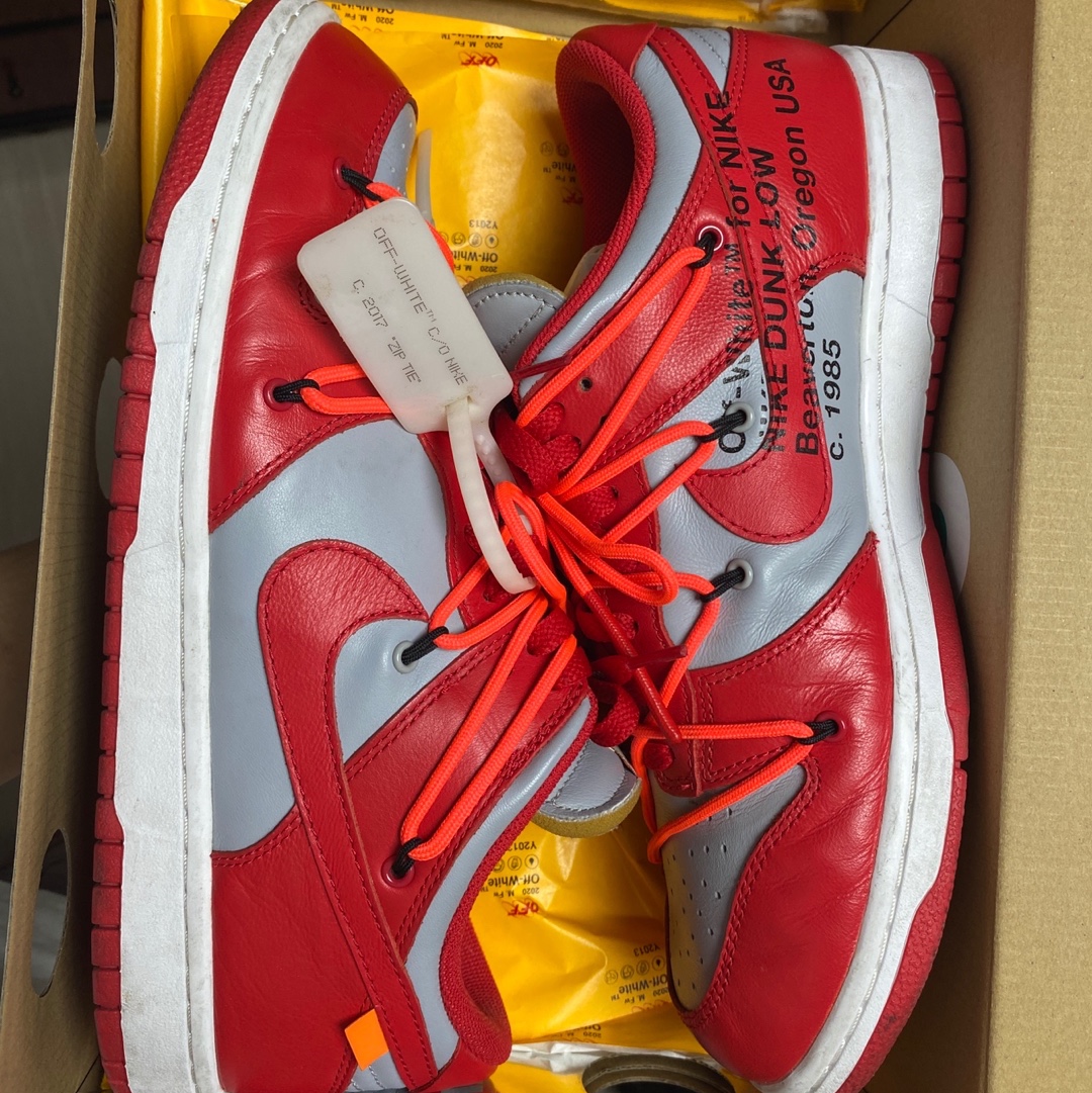 Nike x Off-White Dunk Low University Red, Nike x Off-White Dunk Low University Gold Midnight Navy 착용 스타일 - 3