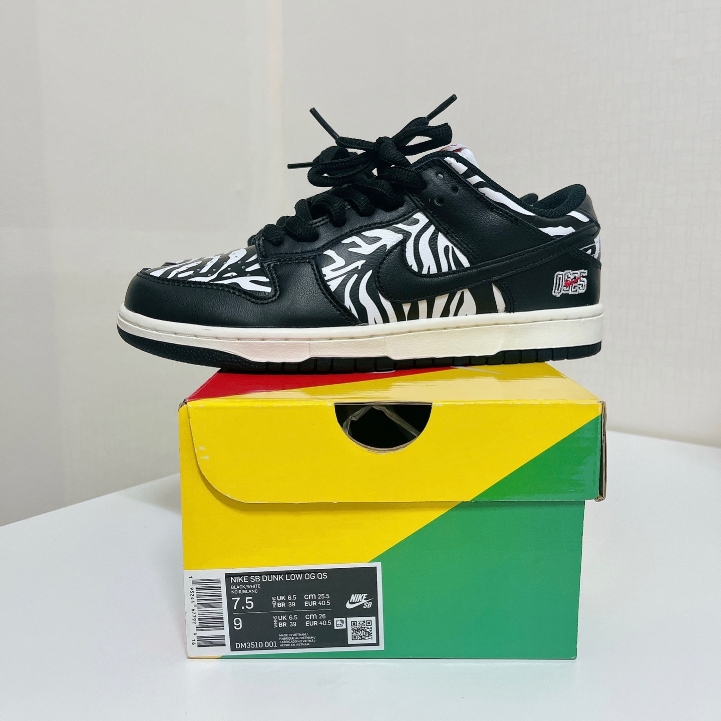 Nike x Quartersnacks SB Dunk Low Zebra Cake 착용 스타일 - 3