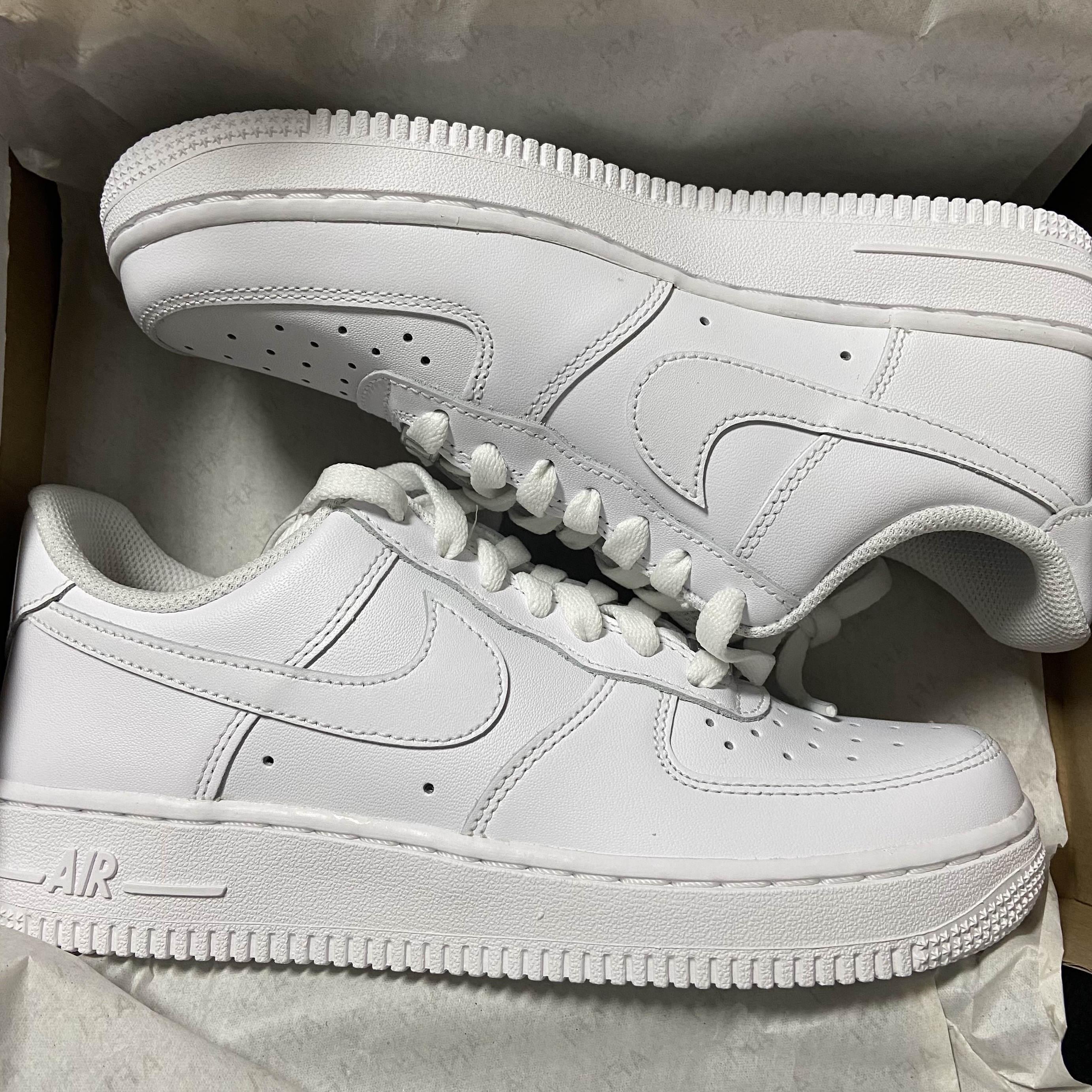 (W) Nike Air Force 1 '07 Low White 착용 스타일