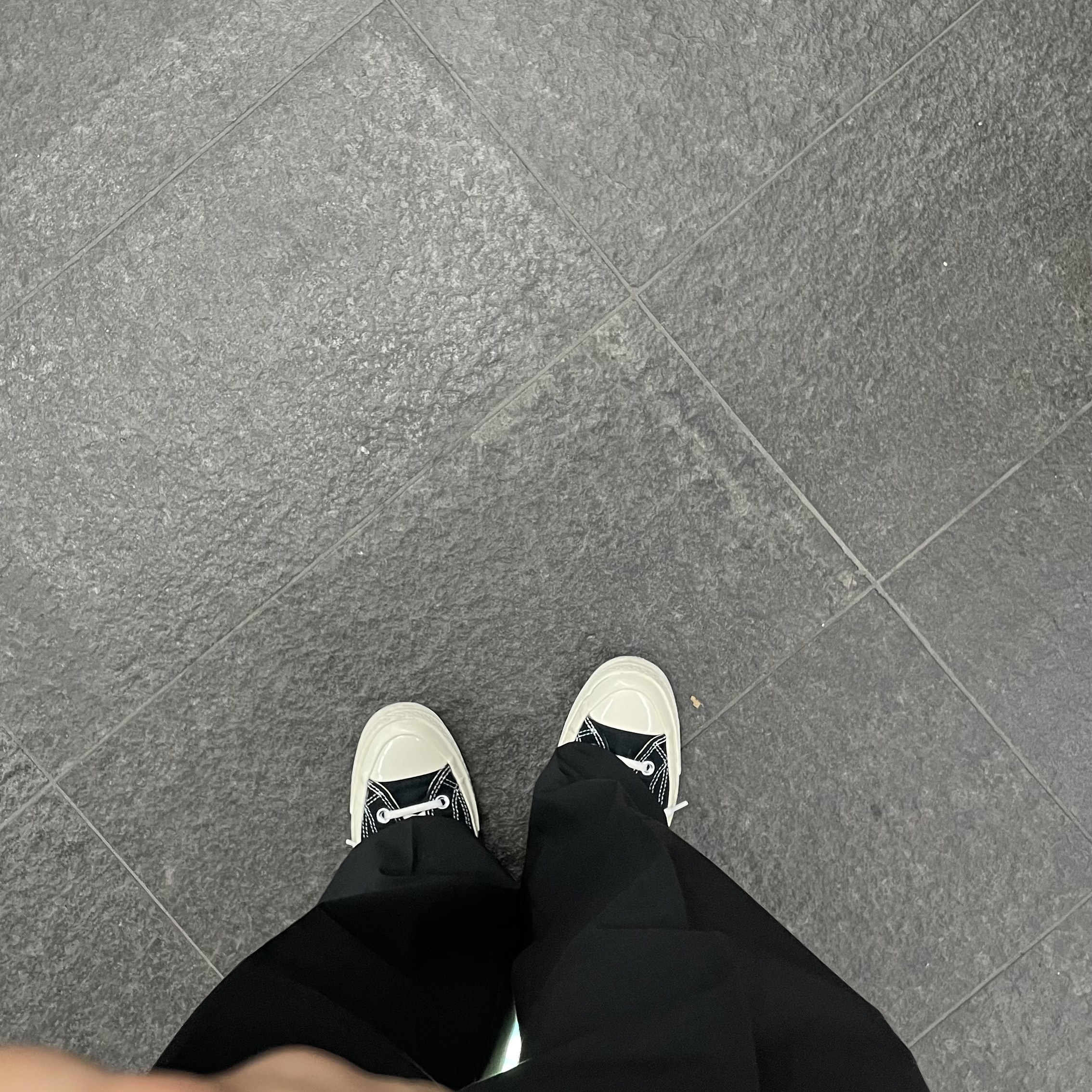 Converse x Play Comme des Garcons Chuck 70 Ox Black 착용 스타일