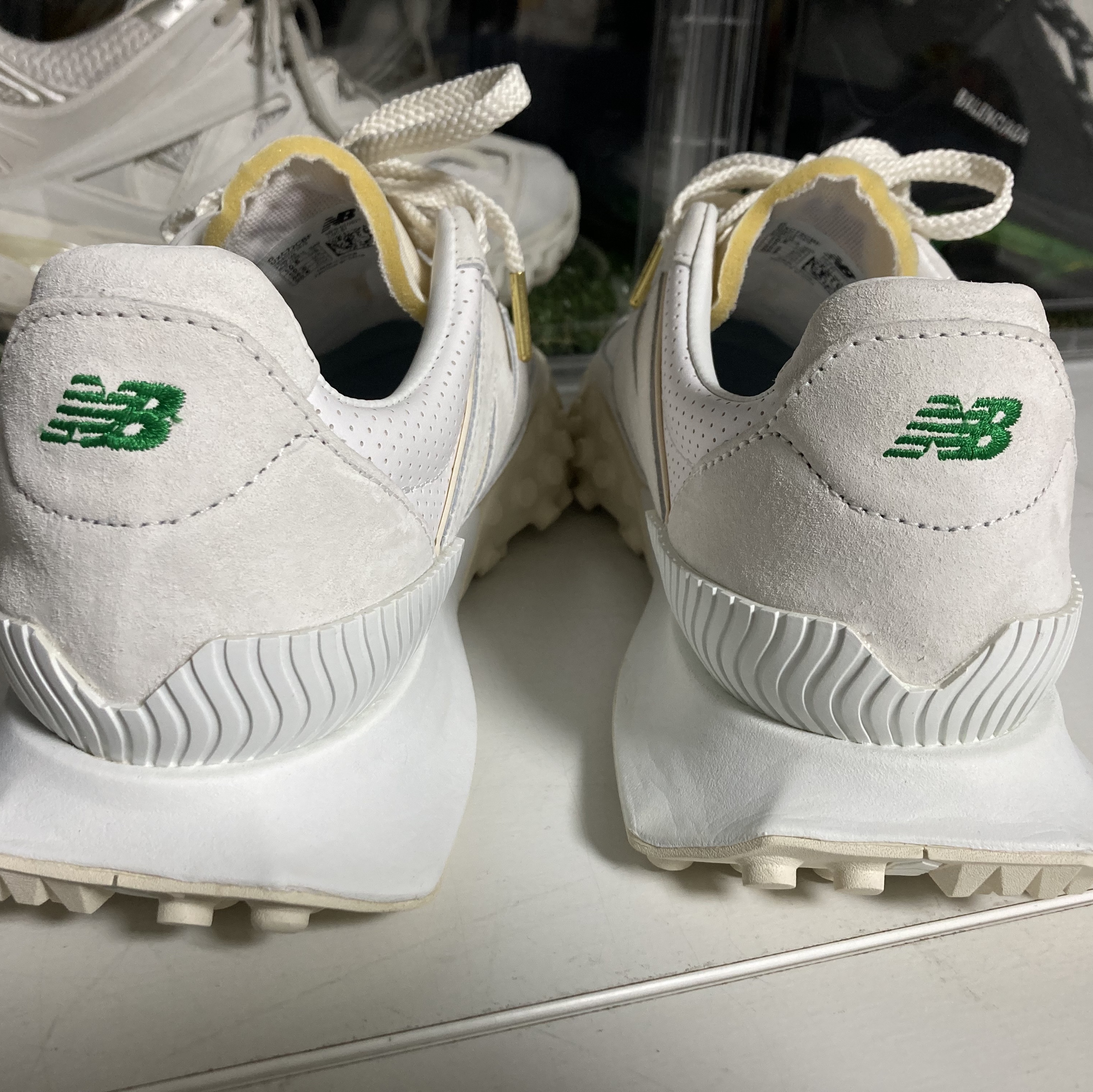 New Balance x Casablanca XC-72 Marshmallow Brilliant White 착용 스타일 - 3