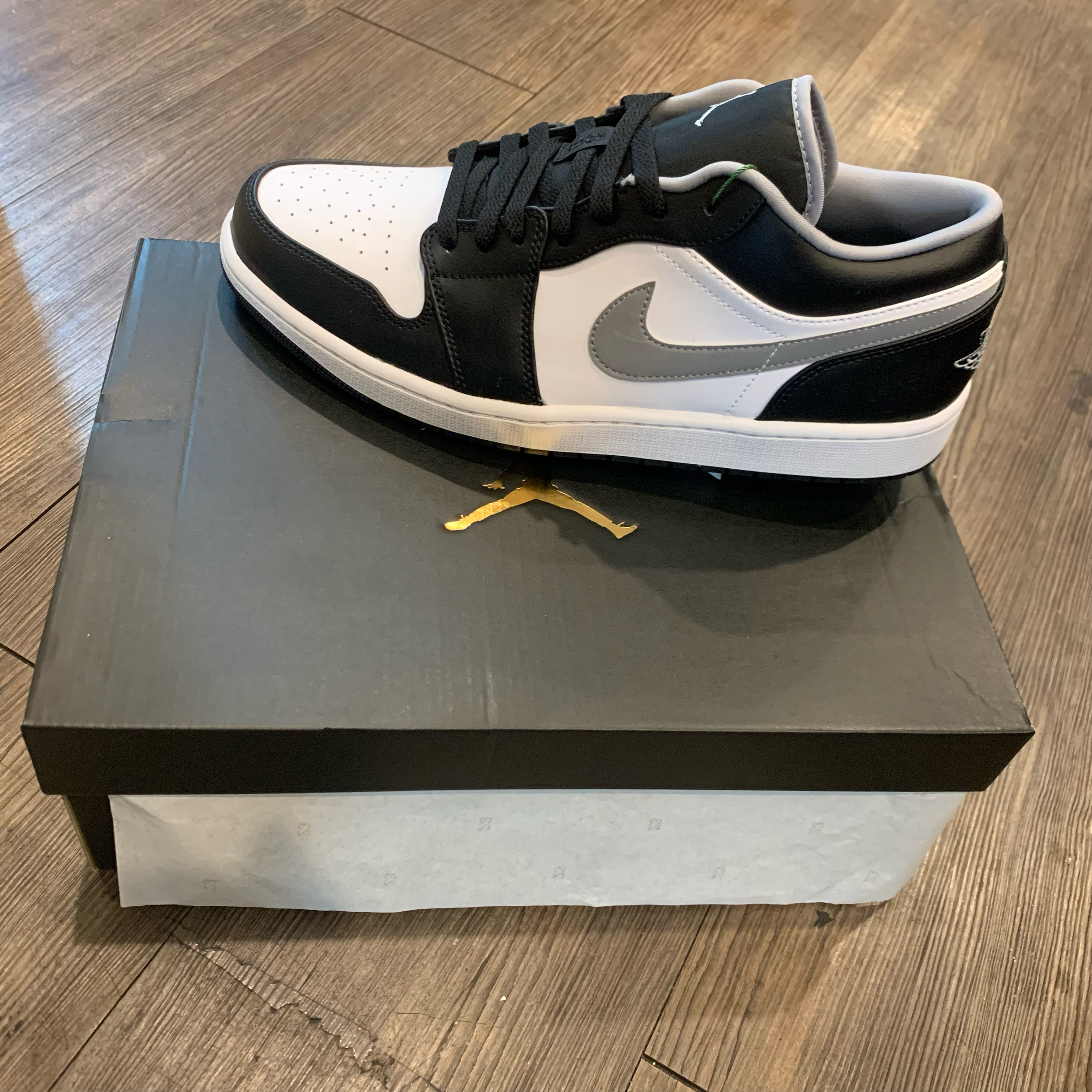 Jordan 1 Low Black Particle Grey 착용 스타일
