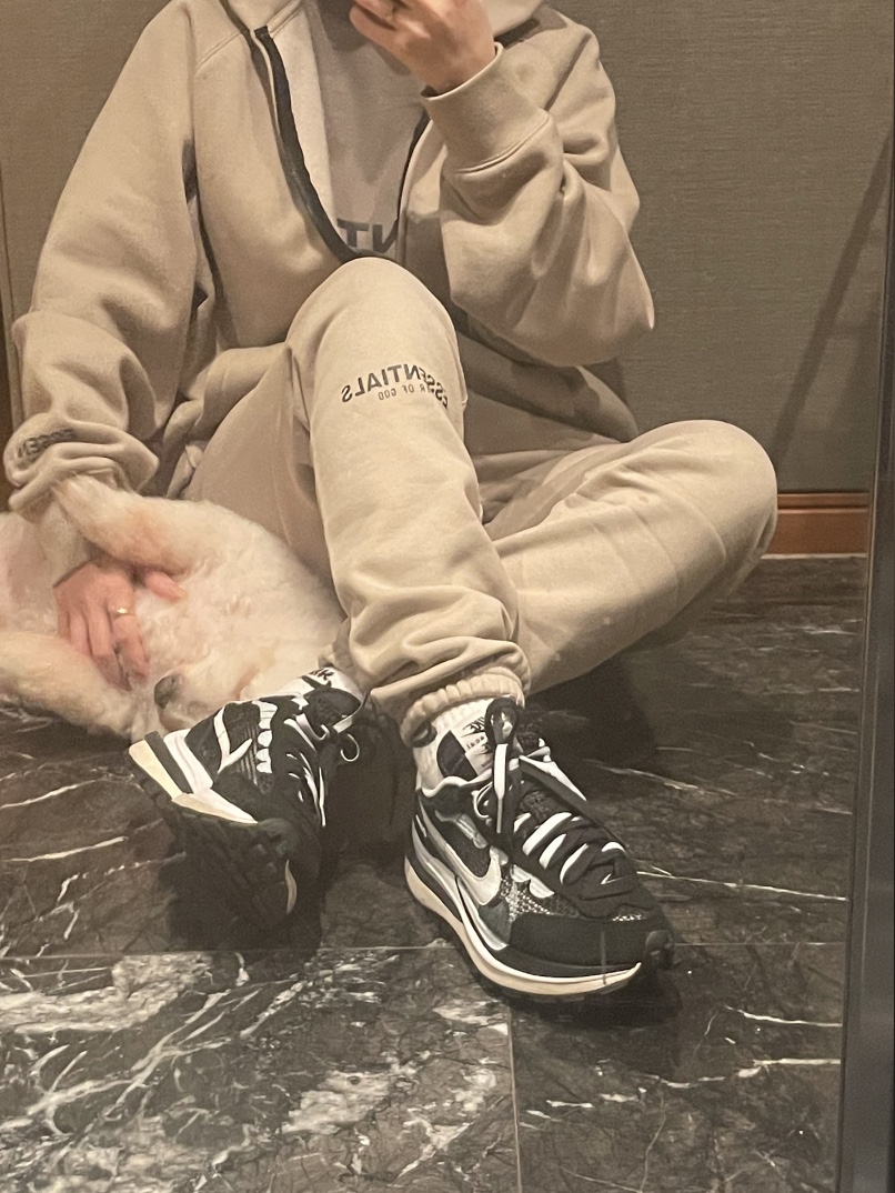 Essentials 3D Silicon Applique Full Zip Up Hoodie String - 20SS, Essentials Sweatpants String Tan - 20SS 착용 스타일 - 2