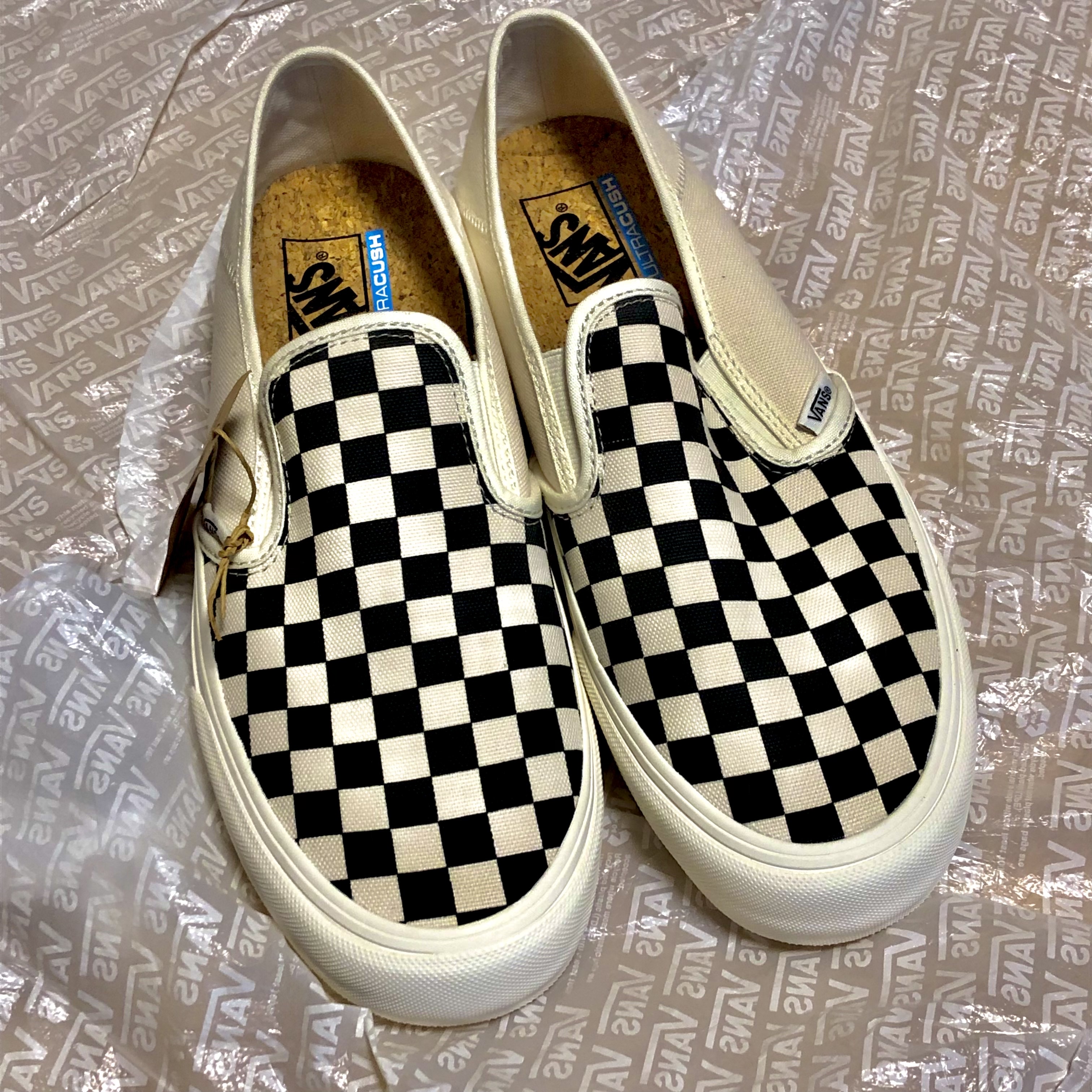Vans Slip-On SF Eco Theory White 착용 스타일