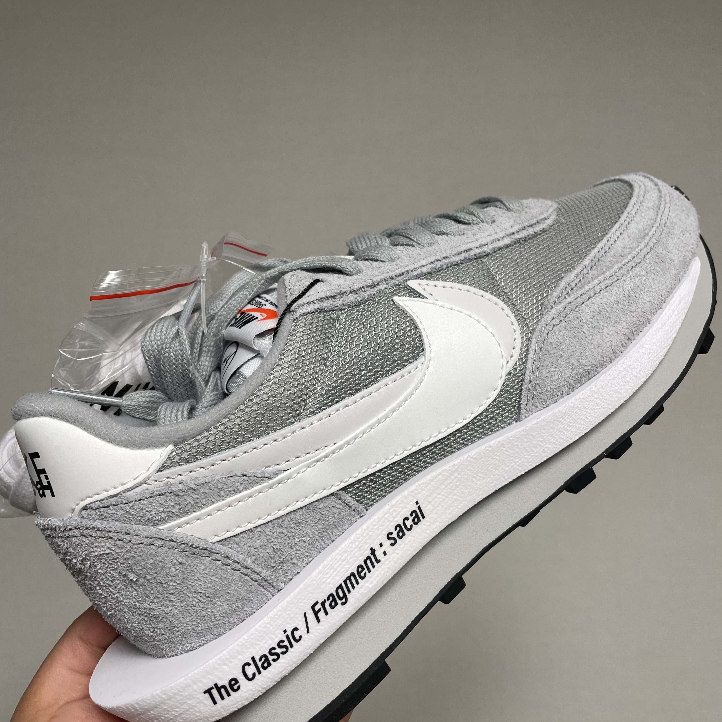 Nike x Sacai x Fragment LDWaffle Light Smoke Grey 착용 스타일
