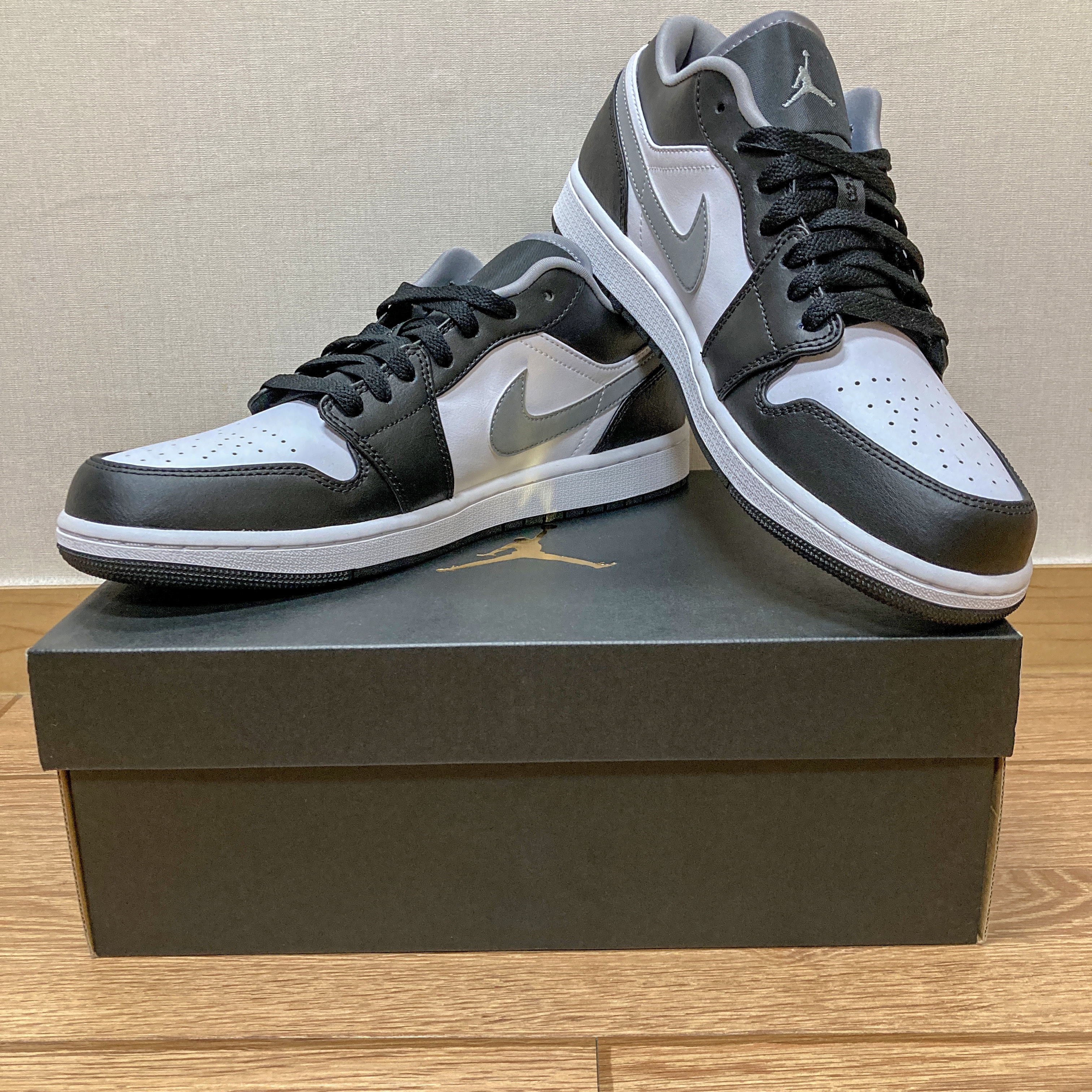 Jordan 1 Low Black Particle Grey 착용 스타일